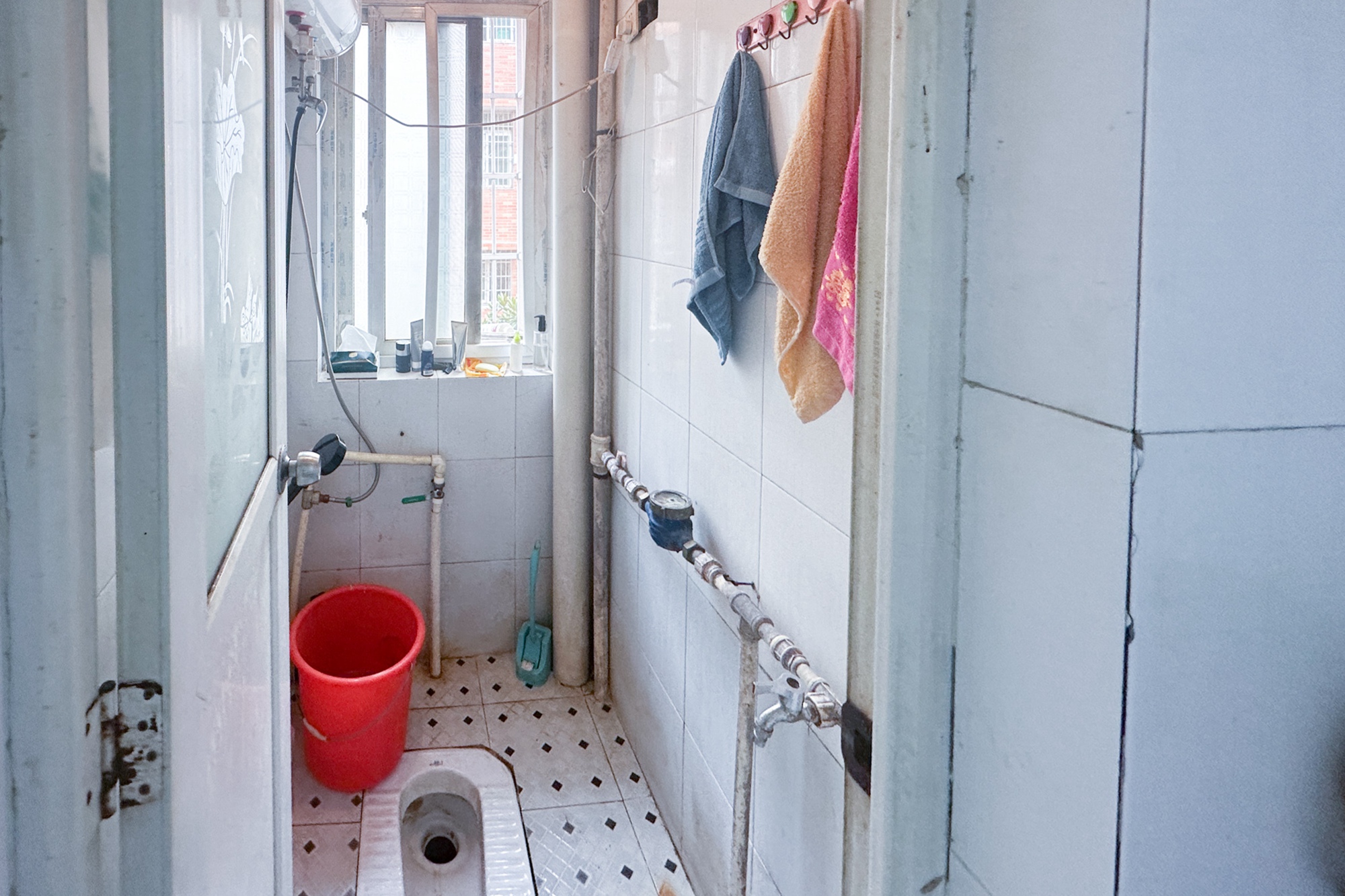 城东安置区(星城社区) 3室2厅1卫 52.8万 城东安置区(星城社区) 3室2厅1卫 52.8万卫生间