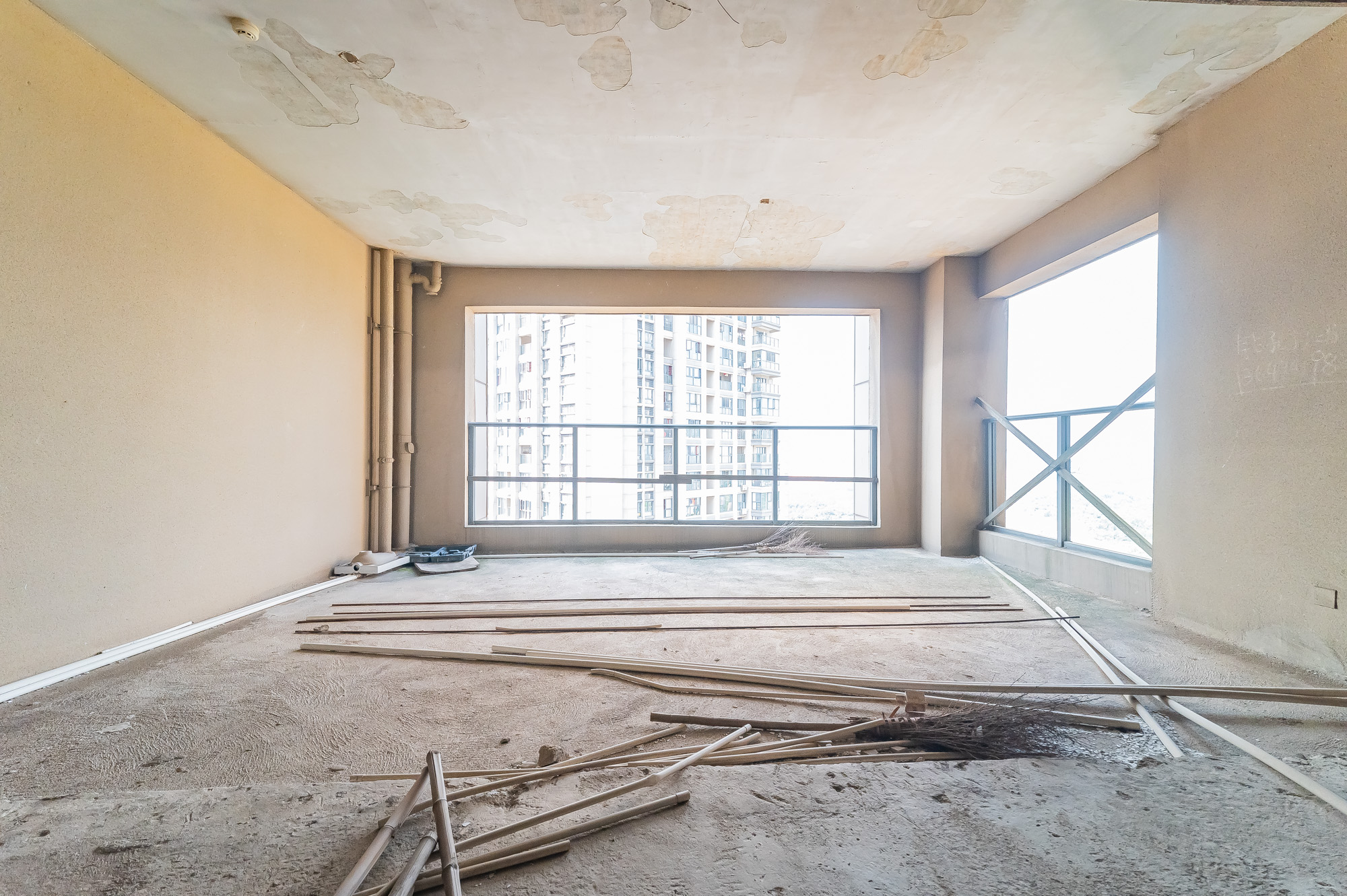 碧桂园威尼斯城  5室2厅2卫    398.88万 碧桂园威尼斯城  5室2厅2卫    398.88万阳台