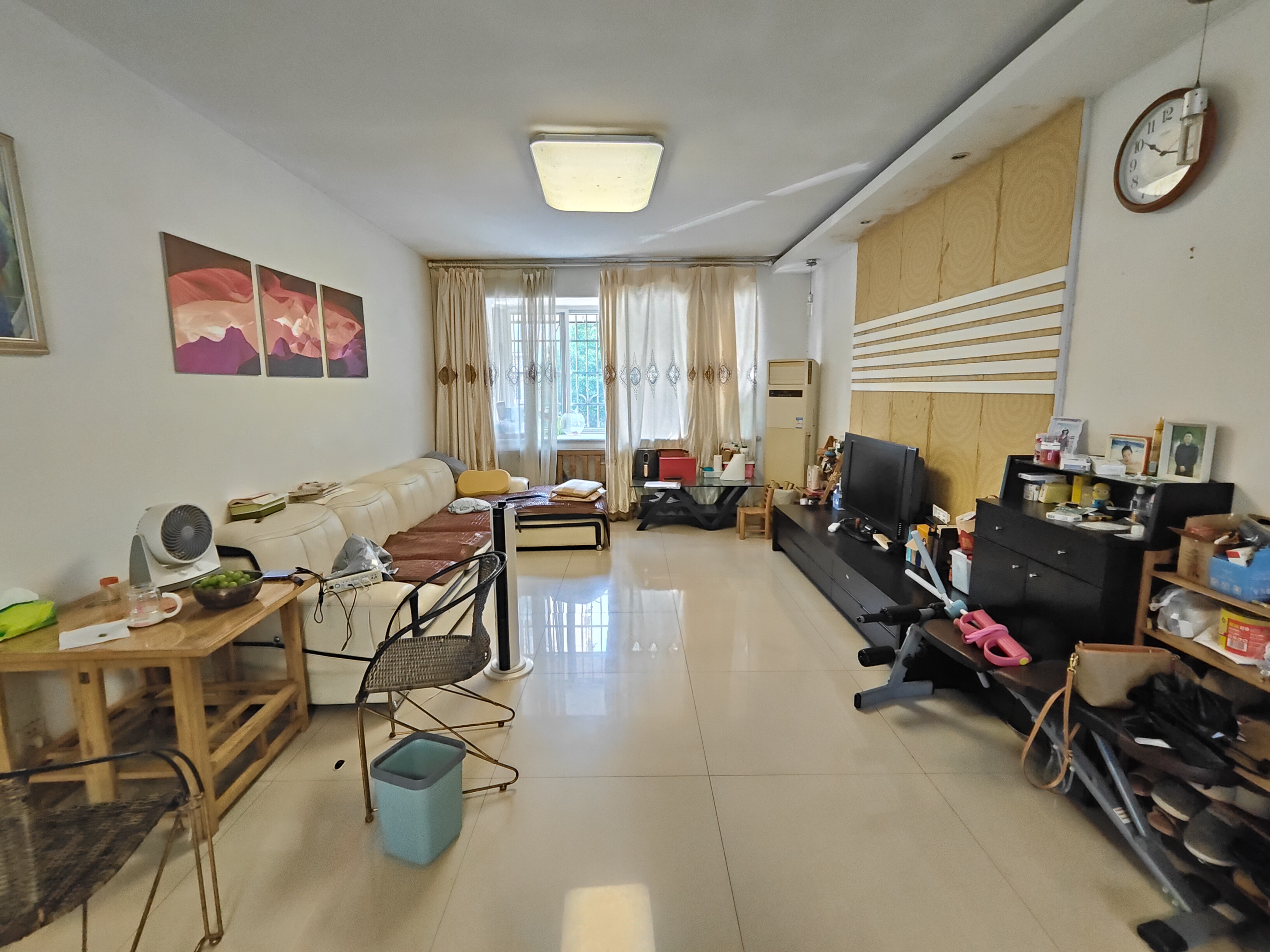 康和山庄 3室2厅2卫 51.8万 康和山庄 3室2厅2卫 51.8万室内图