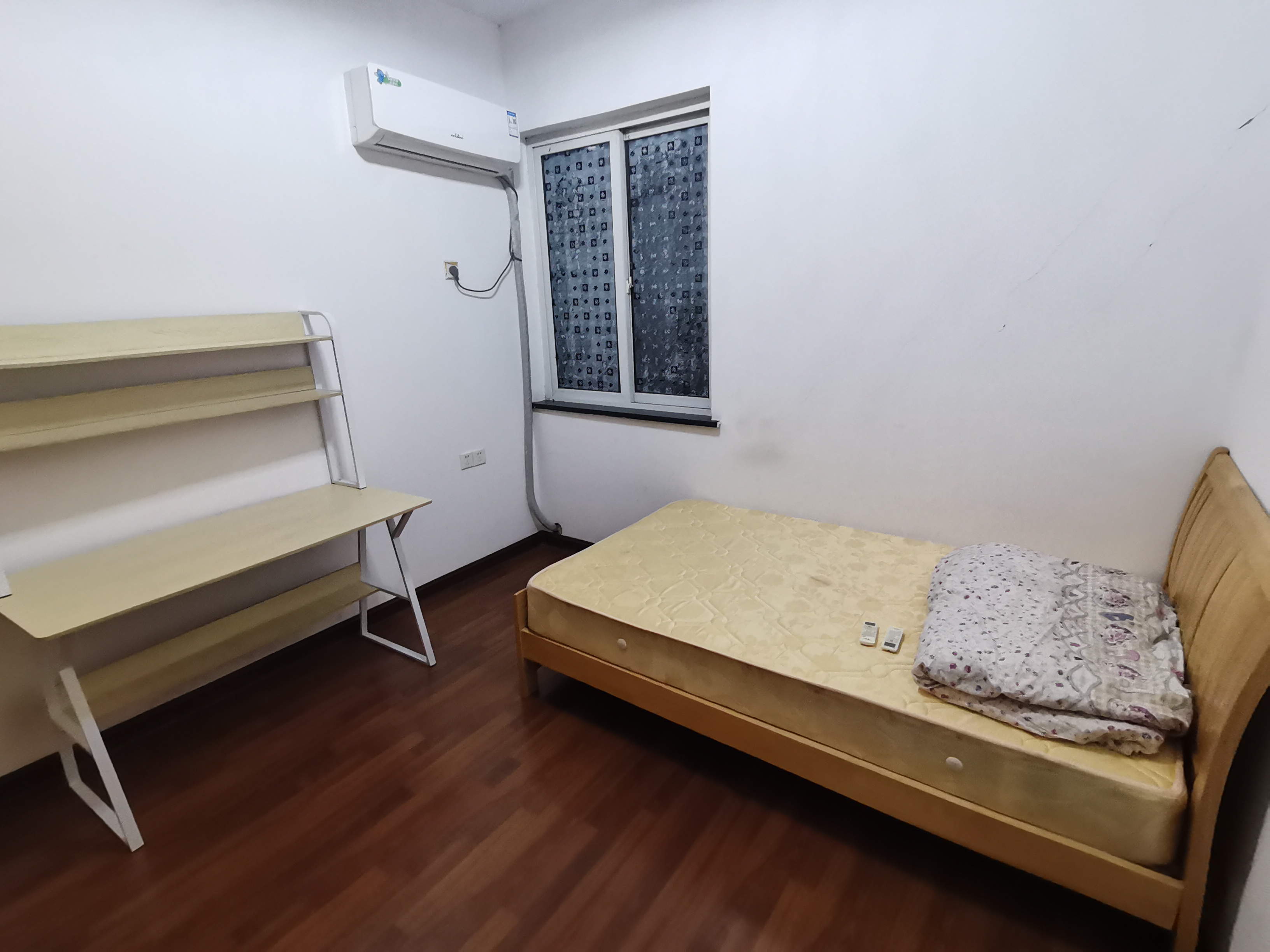 泉塘湾二期 3室2厅1卫 43.0万 泉塘湾二期 3室2厅1卫 43.0万室内图