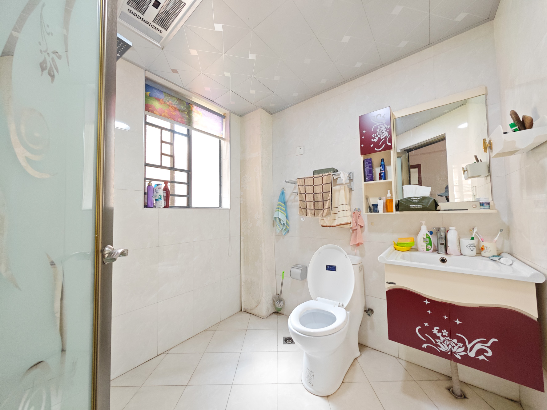 湘府名邸(同力家园) 3室2厅2卫 100.0万 湘府名邸(同力家园) 3室2厅2卫 100.0万阳台