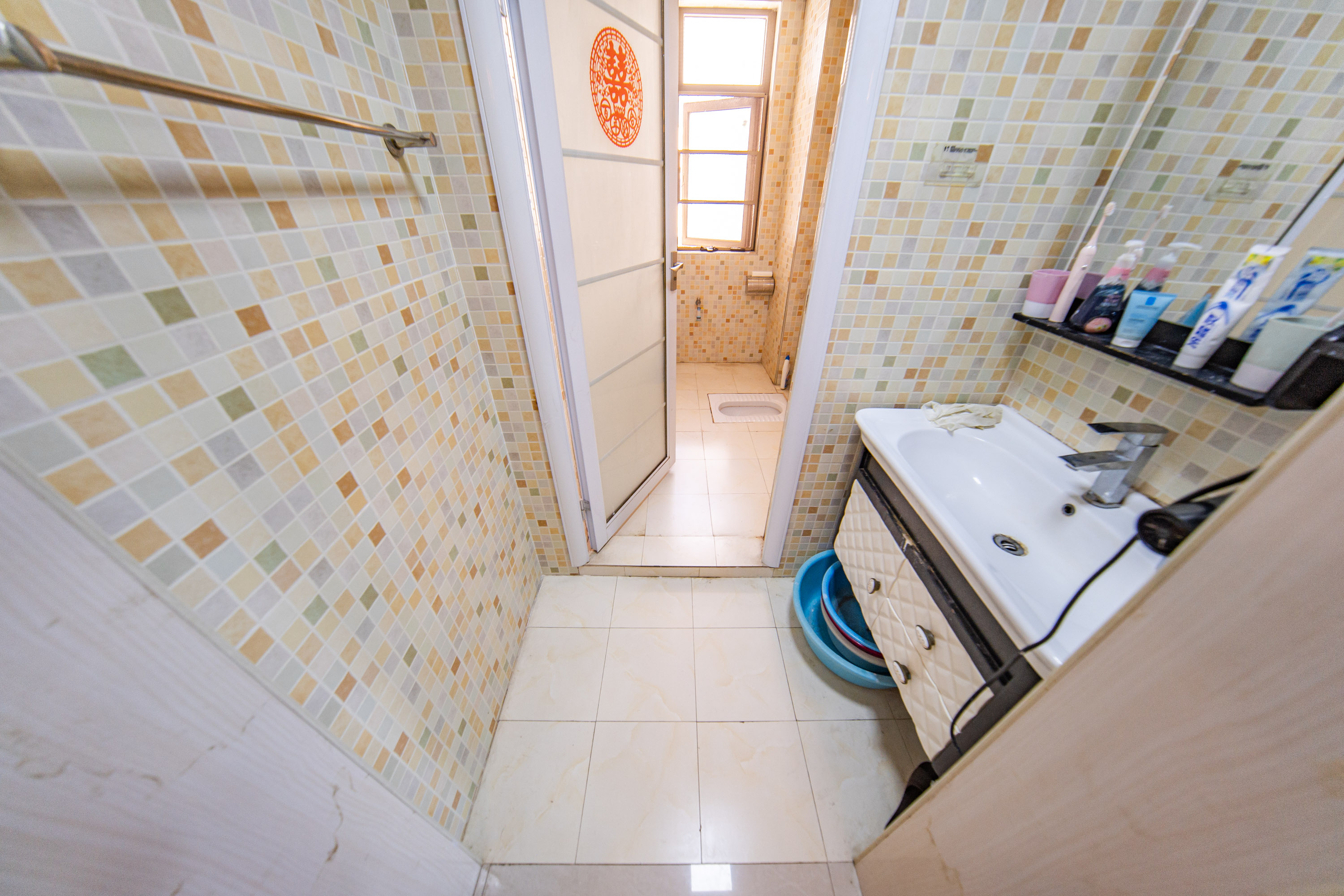 米兰春天 3室2厅1卫 54.0万 米兰春天 3室2厅1卫 54.0万卫生间