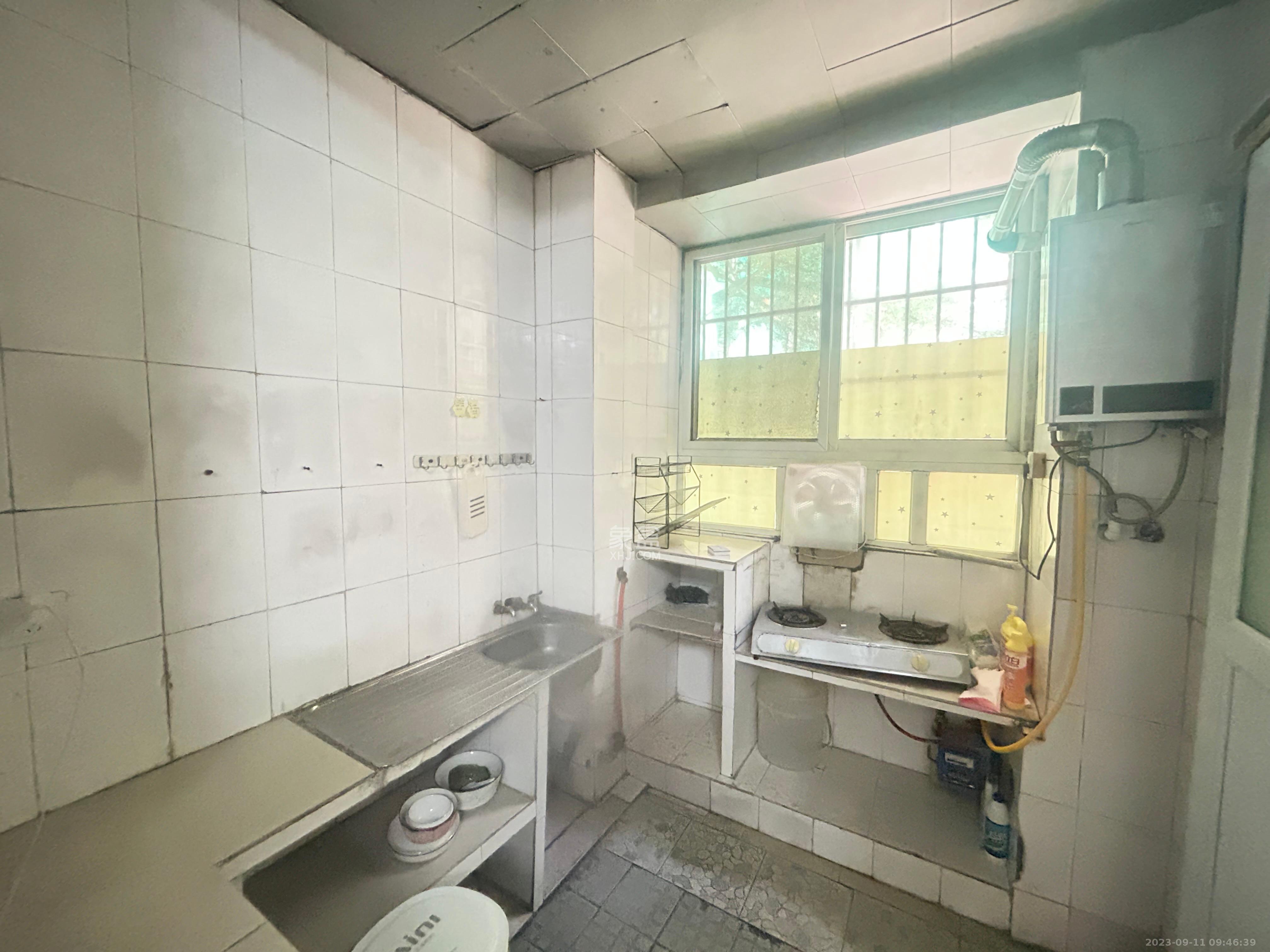 石佳冲小区  2室2厅1卫   1600.00元/月室内图