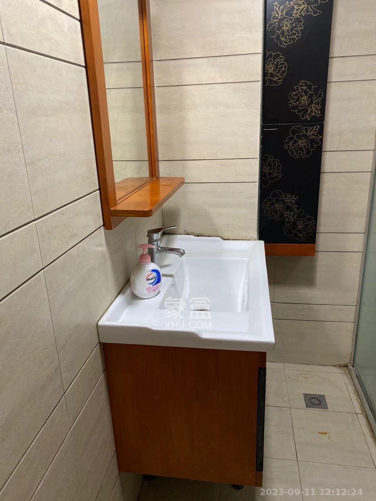 中建麓山和苑  2室1厅1卫   1799.00元/月室内图