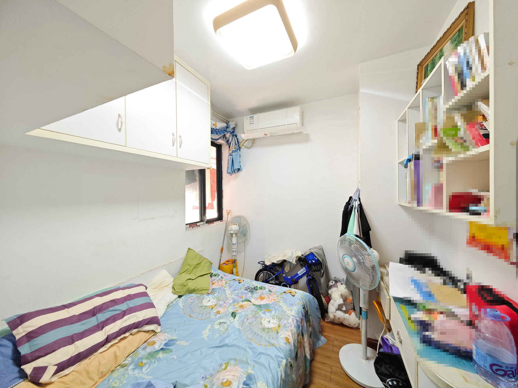 长房半岛蓝湾(观山月) 2室1厅1卫 69.8万 长房半岛蓝湾(观山月) 2室1厅1卫 69.8万卧室