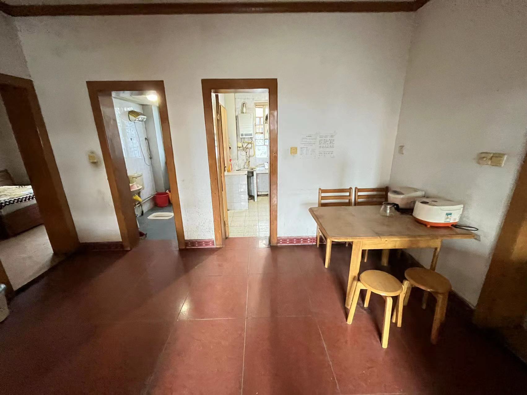 红旗中路散盘 3室2厅1卫 29.8万 红旗中路散盘 3室2厅1卫 29.8万室内图