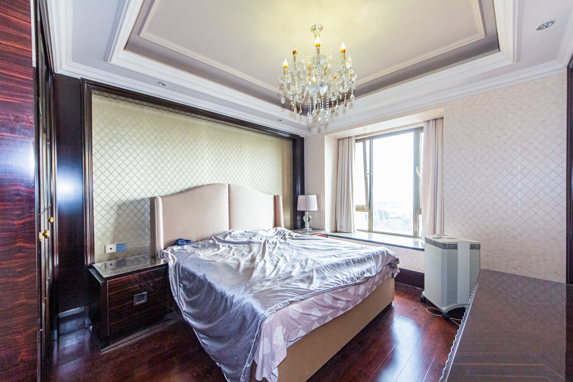 楚天逸品 3室2厅2卫 200.0万 楚天逸品 3室2厅2卫 200.0万卧室