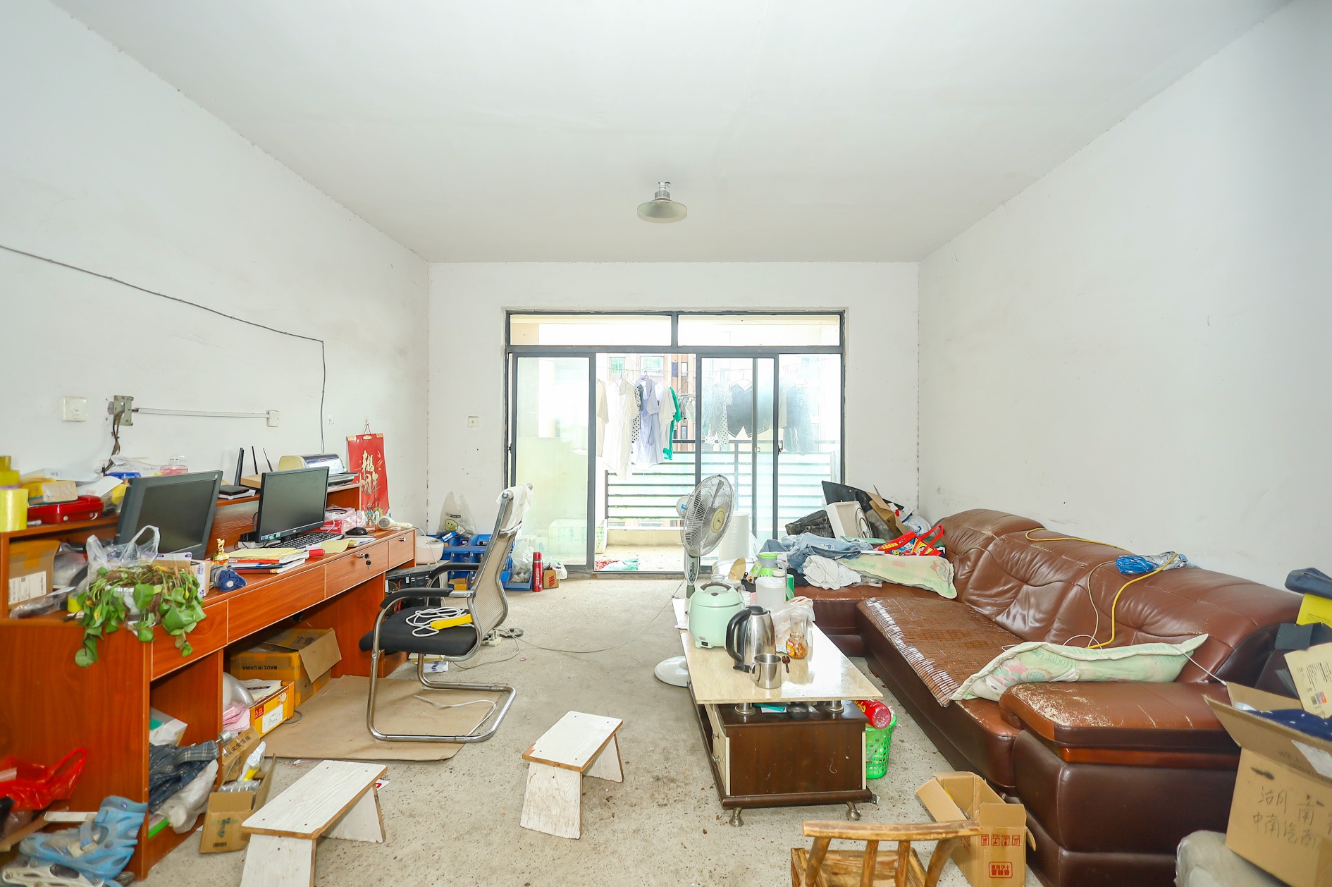 申湘宽境 3室2厅2卫 72.8万 申湘宽境 3室2厅2卫 72.8万客厅