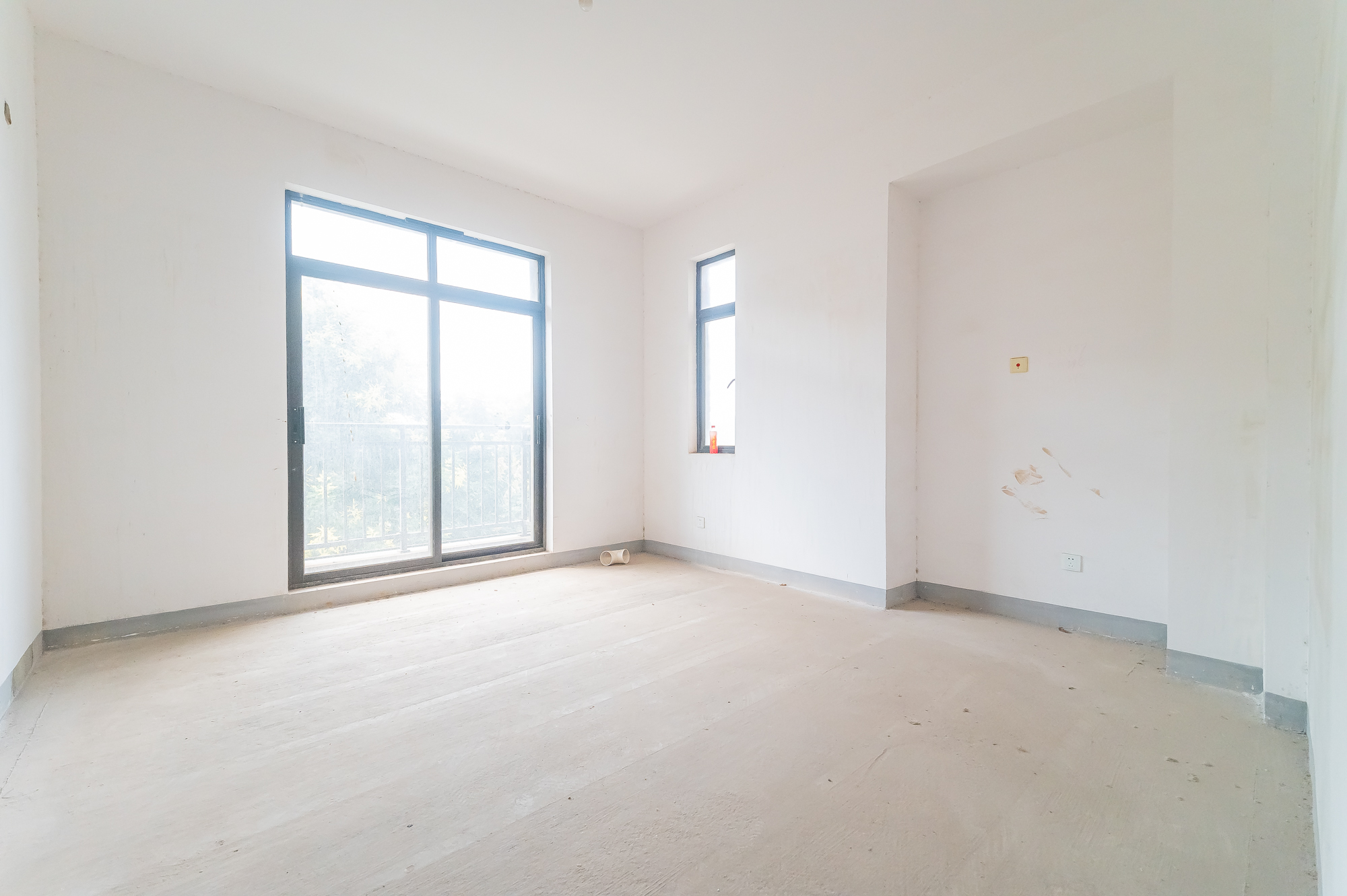 星湖湾一期洋房 4室2厅1卫 148.0万 星湖湾一期洋房 4室2厅1卫 148.0万卧室