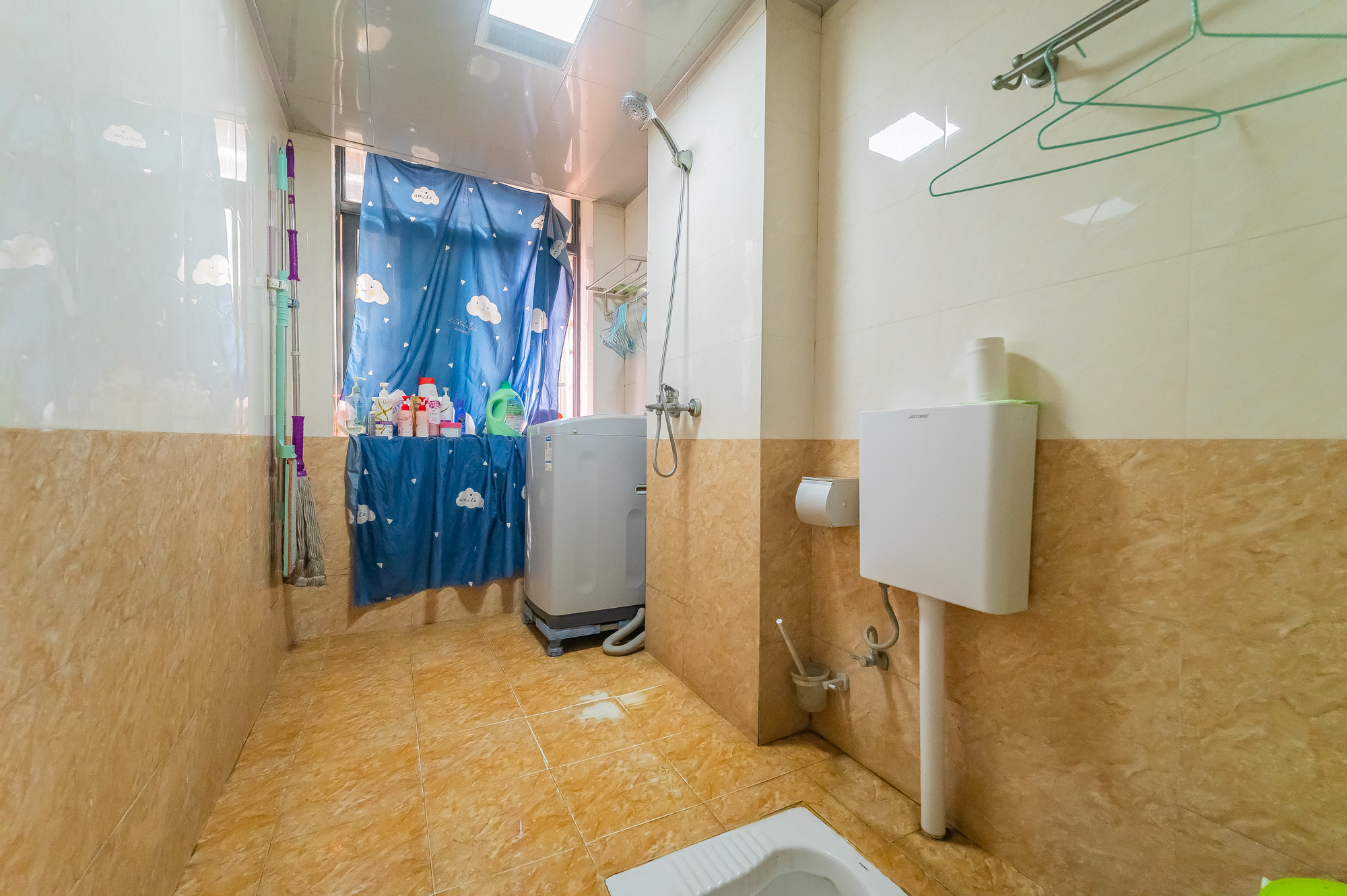 尚城 3室2厅2卫 83.0万 尚城 3室2厅2卫 83.0万卫生间