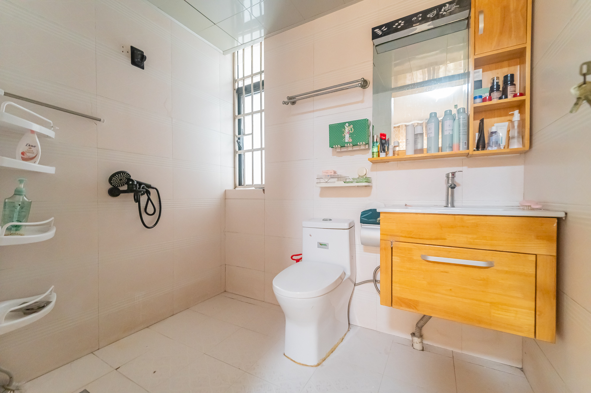 尚城 3室2厅2卫 83.0万 尚城 3室2厅2卫 83.0万卫生间