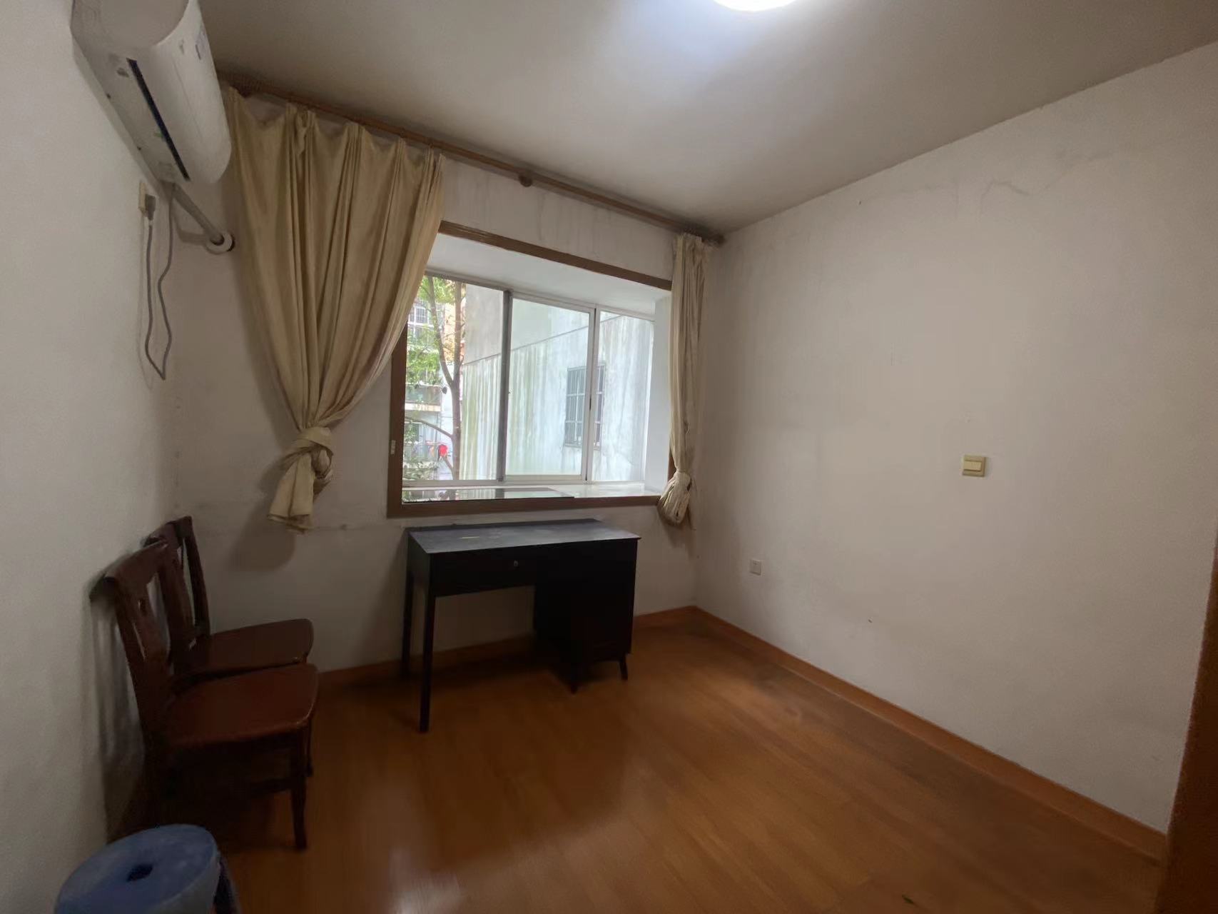 西子花园 3室2厅2卫 39.8万 西子花园 3室2厅2卫 39.8万室内图