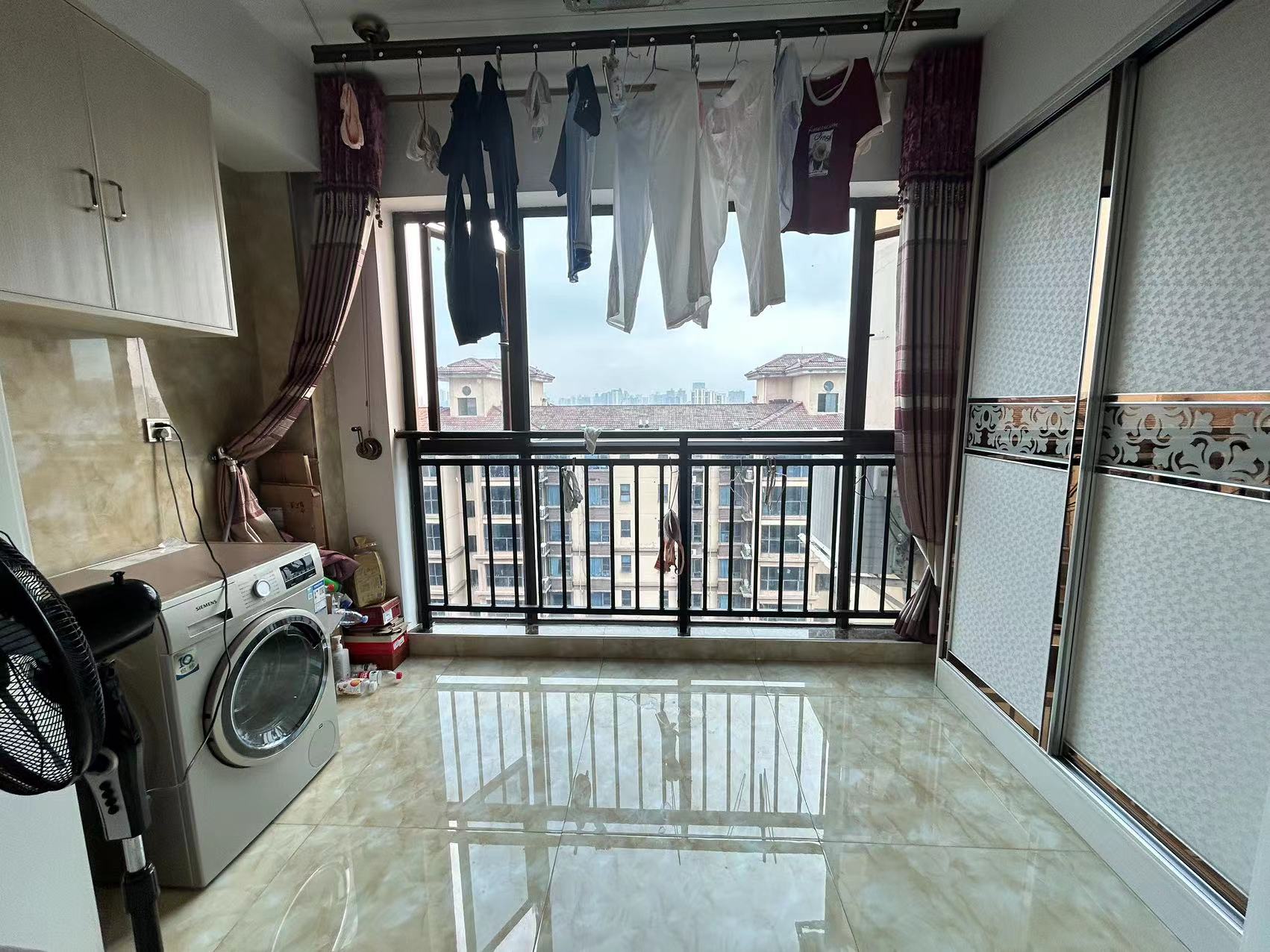 水岸花城(翠堤湾) 3室2厅1卫 69.0万 水岸花城(翠堤湾) 3室2厅1卫 69.0万室内图