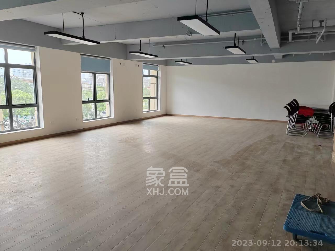 101公馆  4室2厅1卫   7500.00元/月室内图