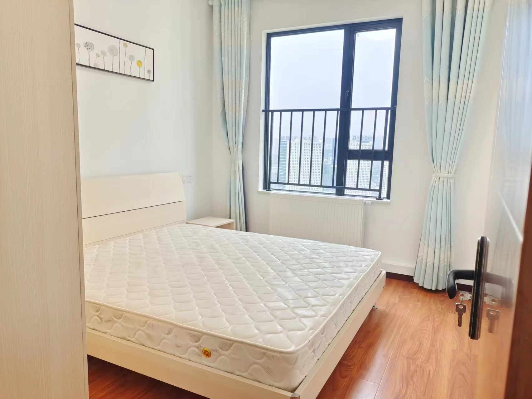 美的林城时代  3室2厅1卫   3800.00元/月室内图