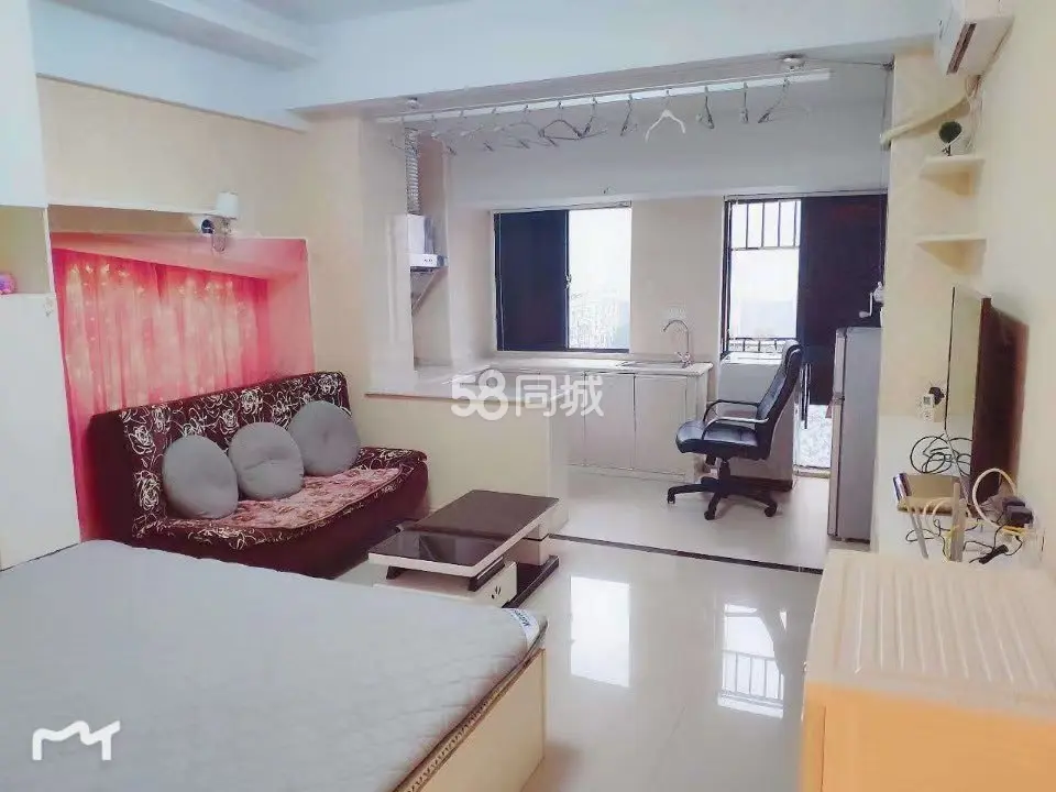 中建岳阳中心  1室1厅1卫   1500.00元/月室内图1