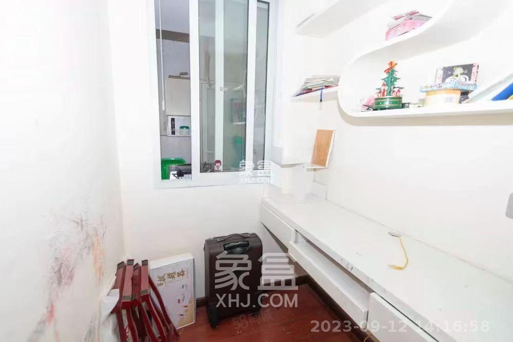 佳天名苑  0室0厅0卫   2000.00元/月室内图1