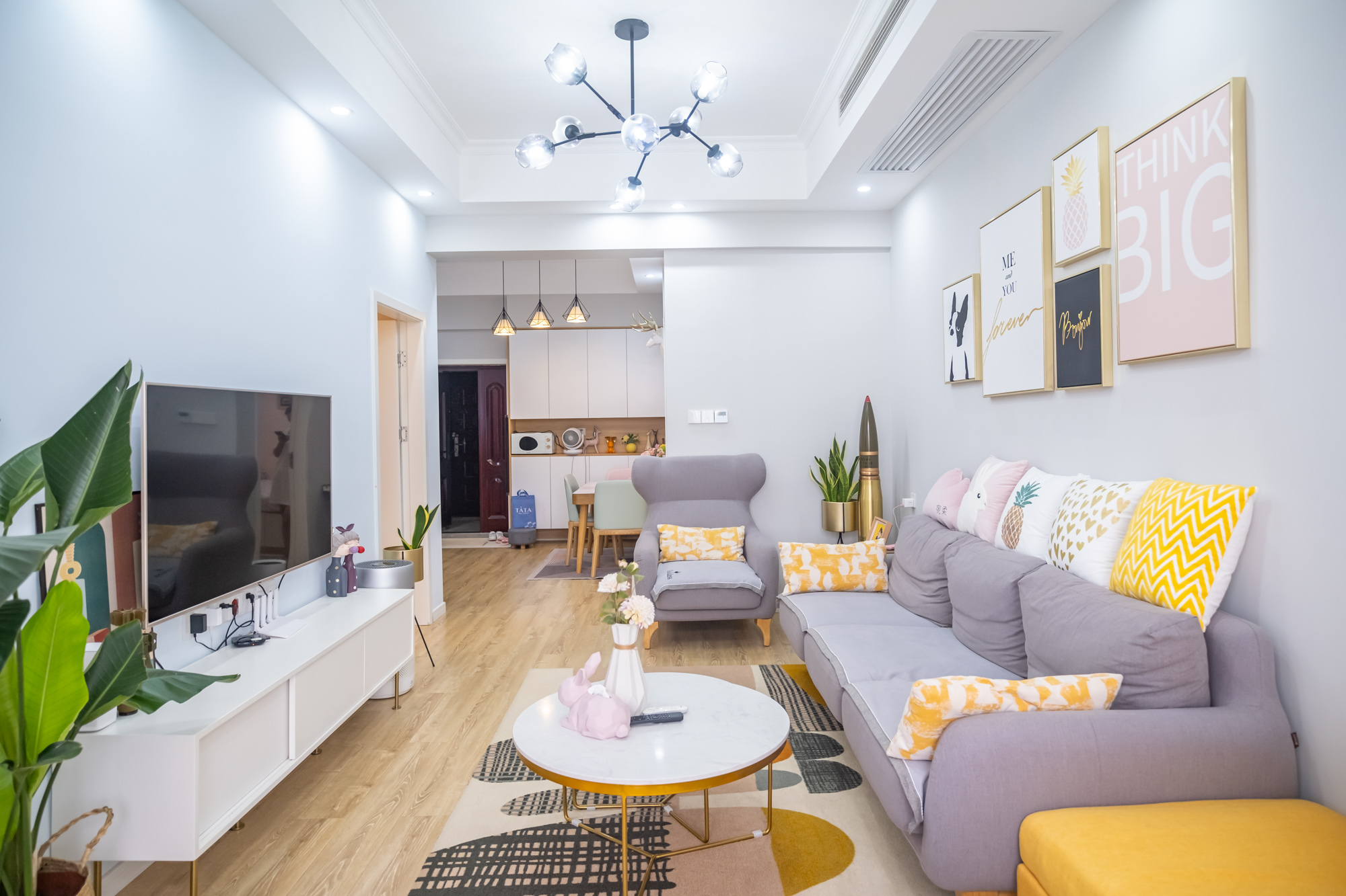 红树湾 2室2厅1卫 88.0万 红树湾 2室2厅1卫 88.0万客厅