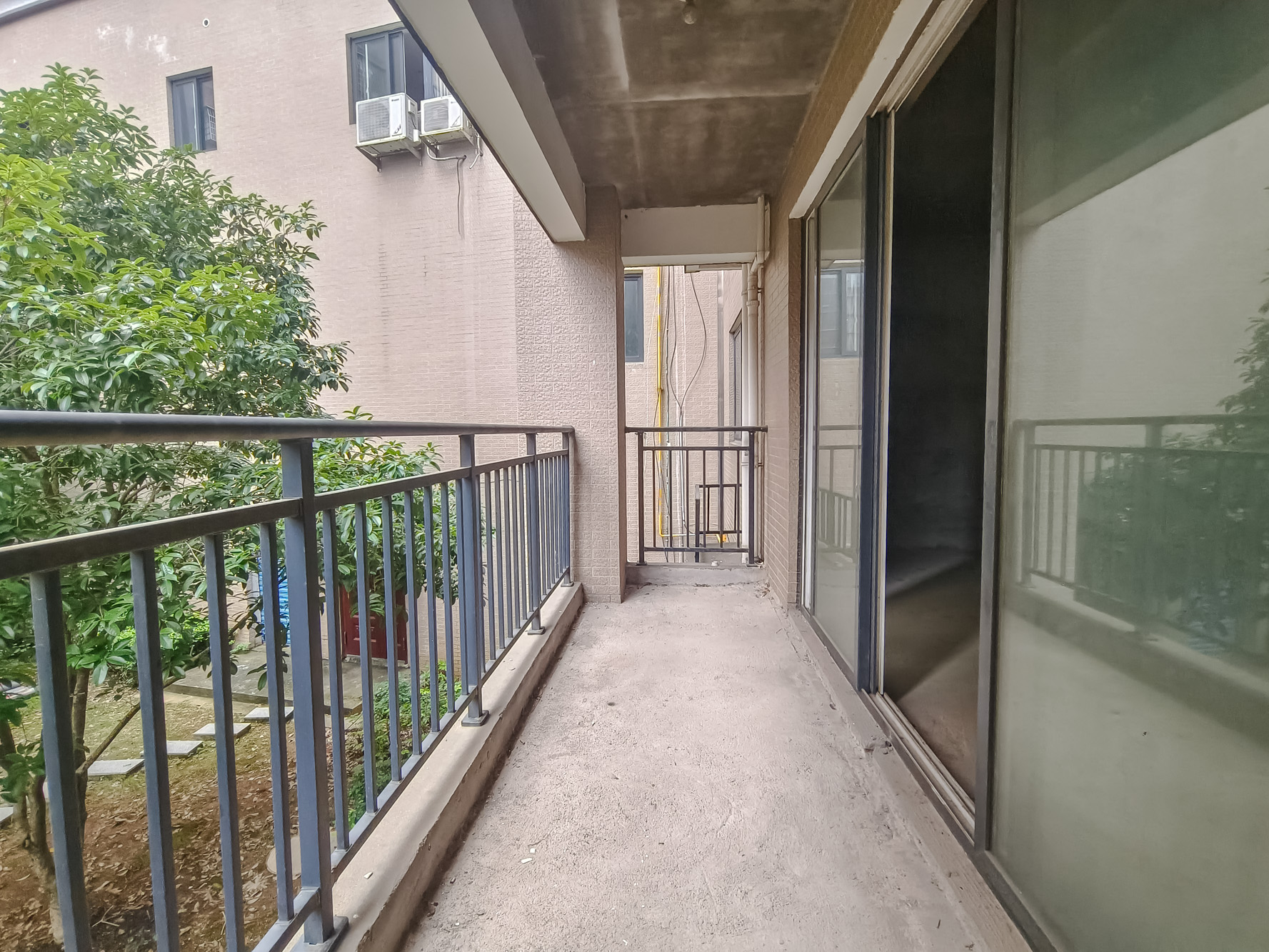 中安善化国际  4室2厅2卫   50.00万 中安善化国际  4室2厅2卫   50.00万阳台