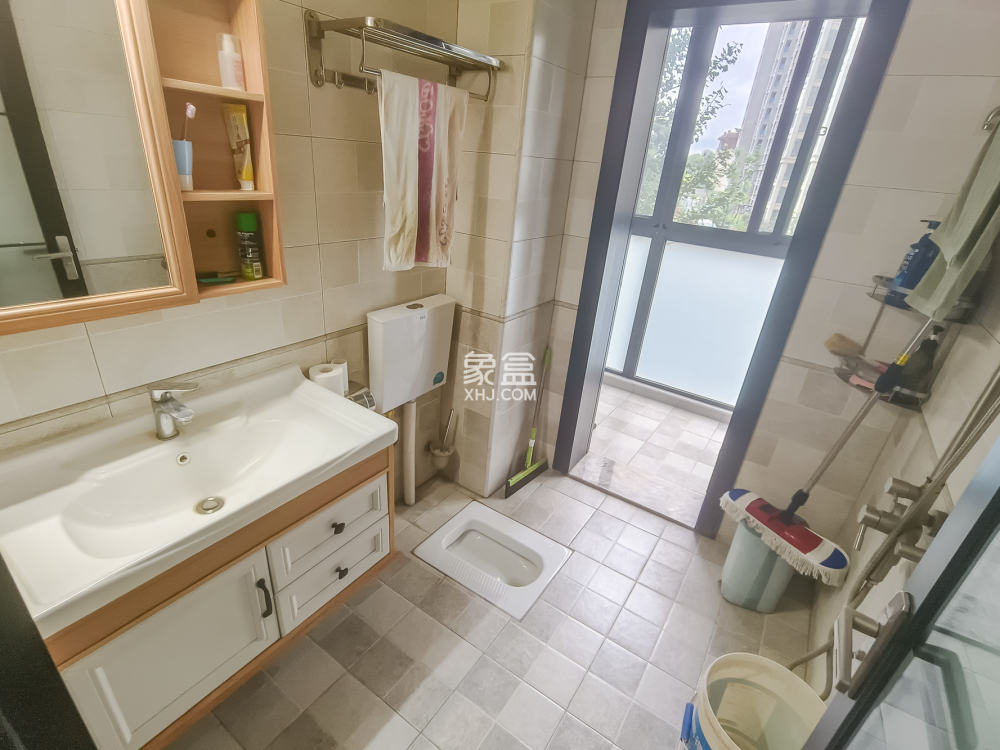 和悅城(蟠龍景苑)  3室2廳1衛(wèi)   82.80萬(wàn)