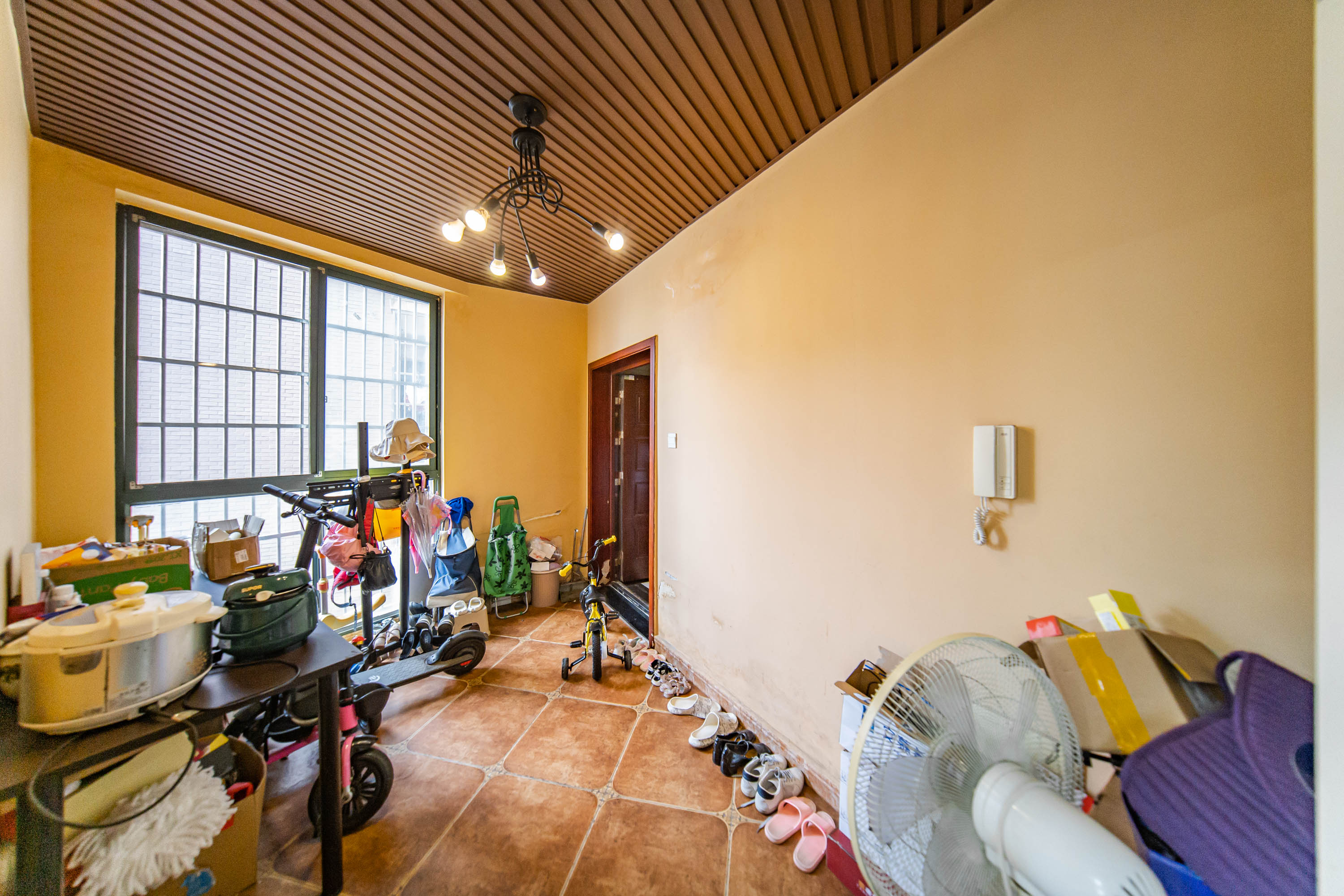 枫华府第  3室2厅1卫    91.0万其他