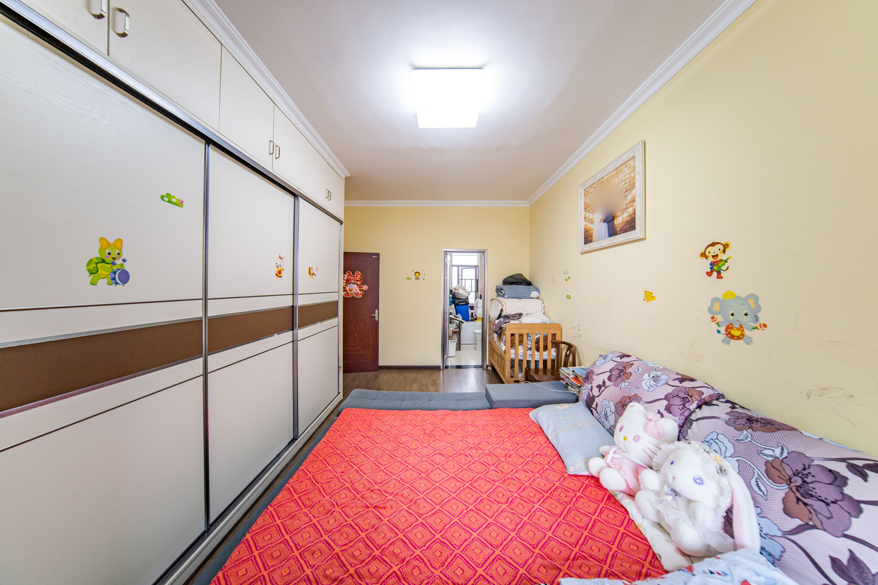 枫华府第  3室2厅1卫    91.0万卧室