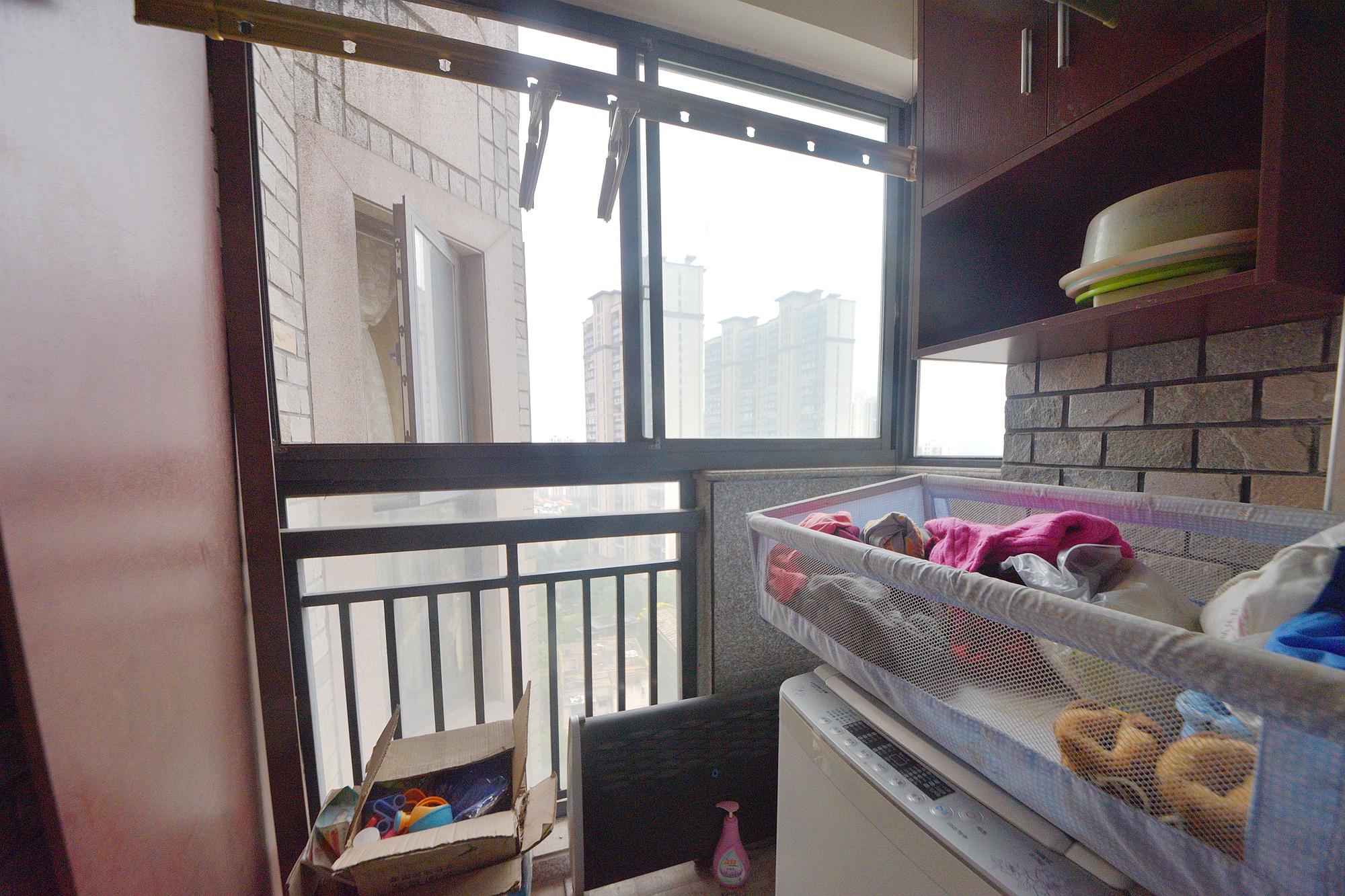 锦绣世纪  1室1厅1卫    52.0万阳台