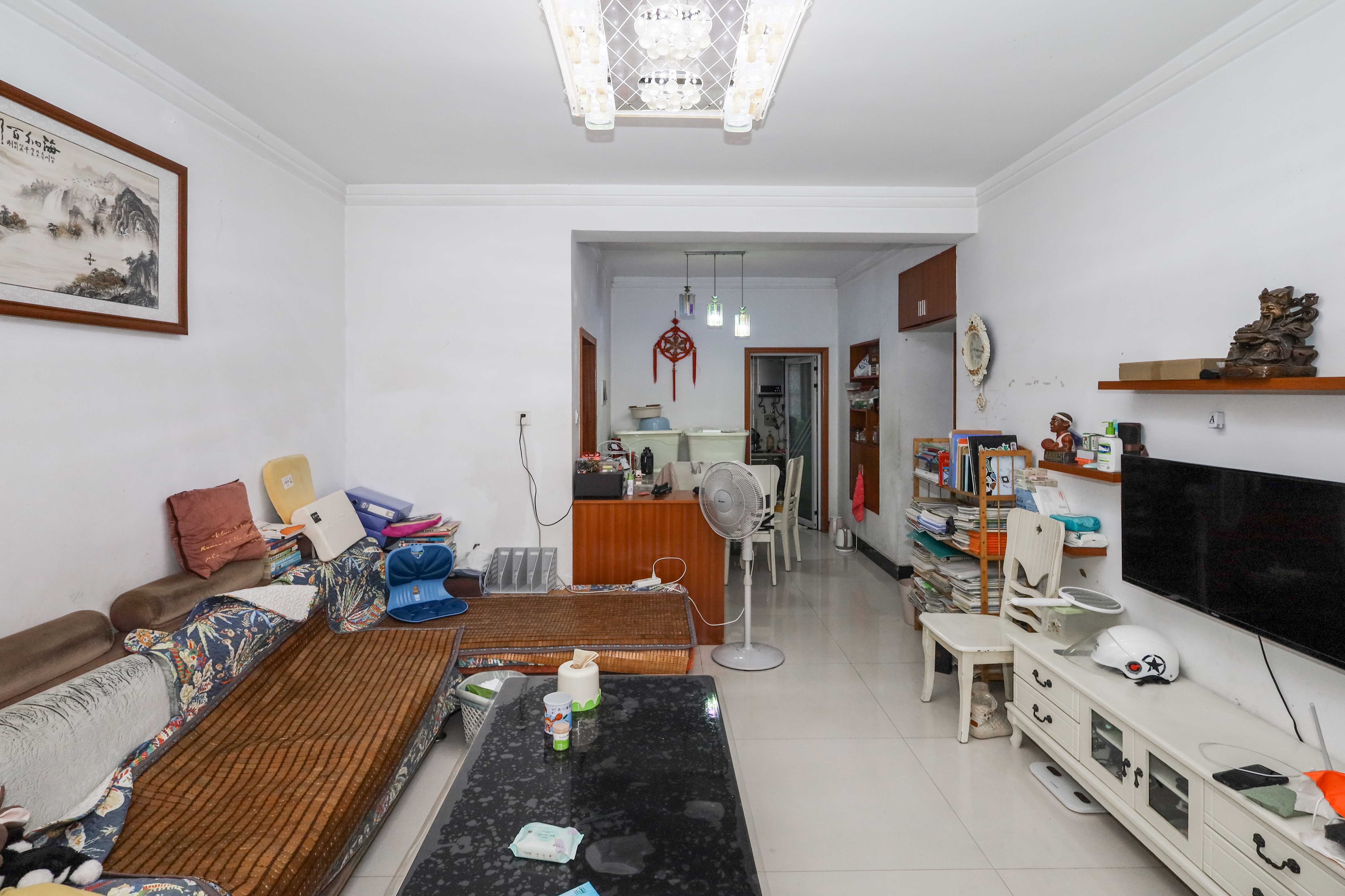 雷锋机电市场一期 2室2厅1卫 46.0万 雷锋机电市场一期 2室2厅1卫 46.0万客厅