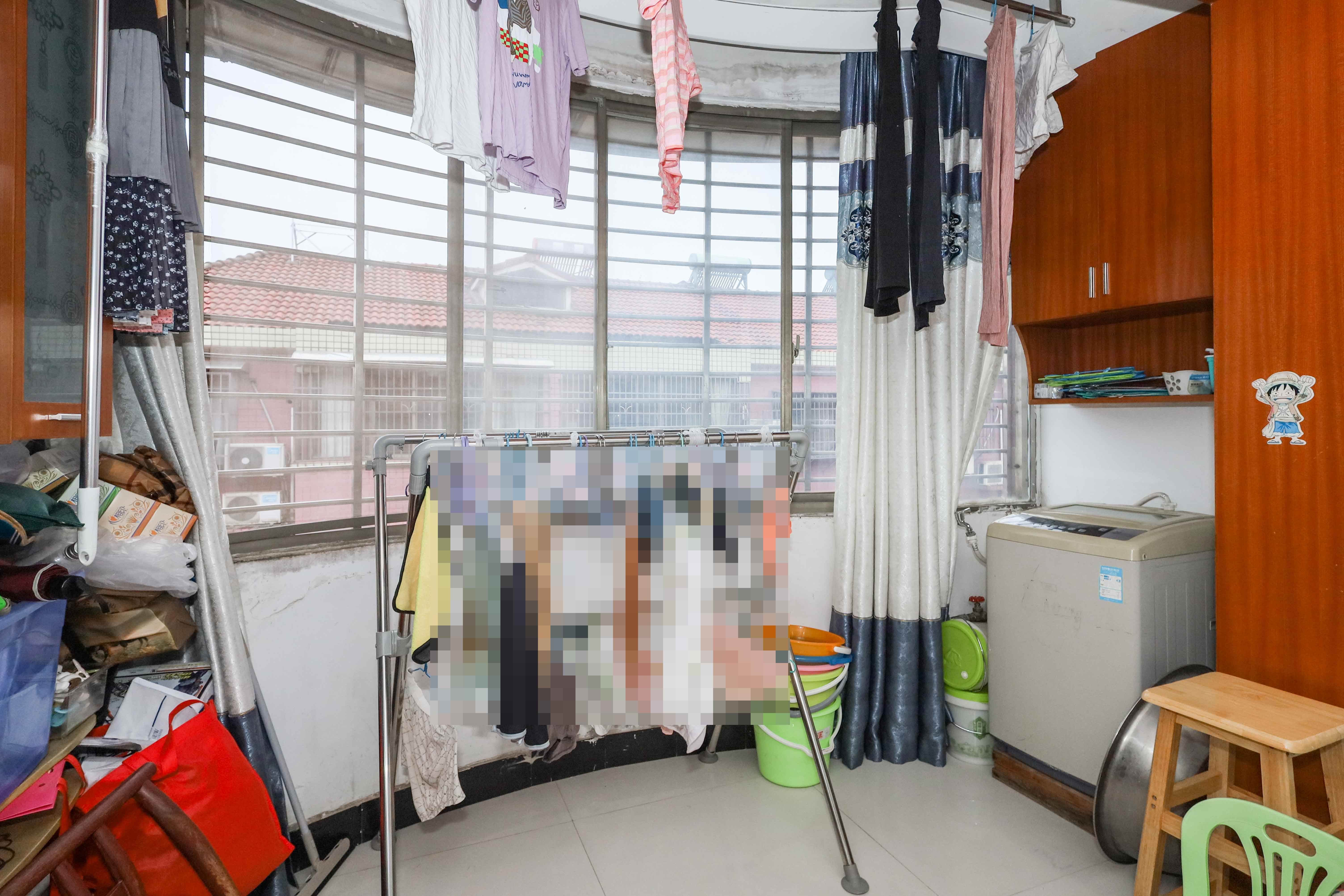 雷锋机电市场一期  2室2厅1卫    46.0万阳台