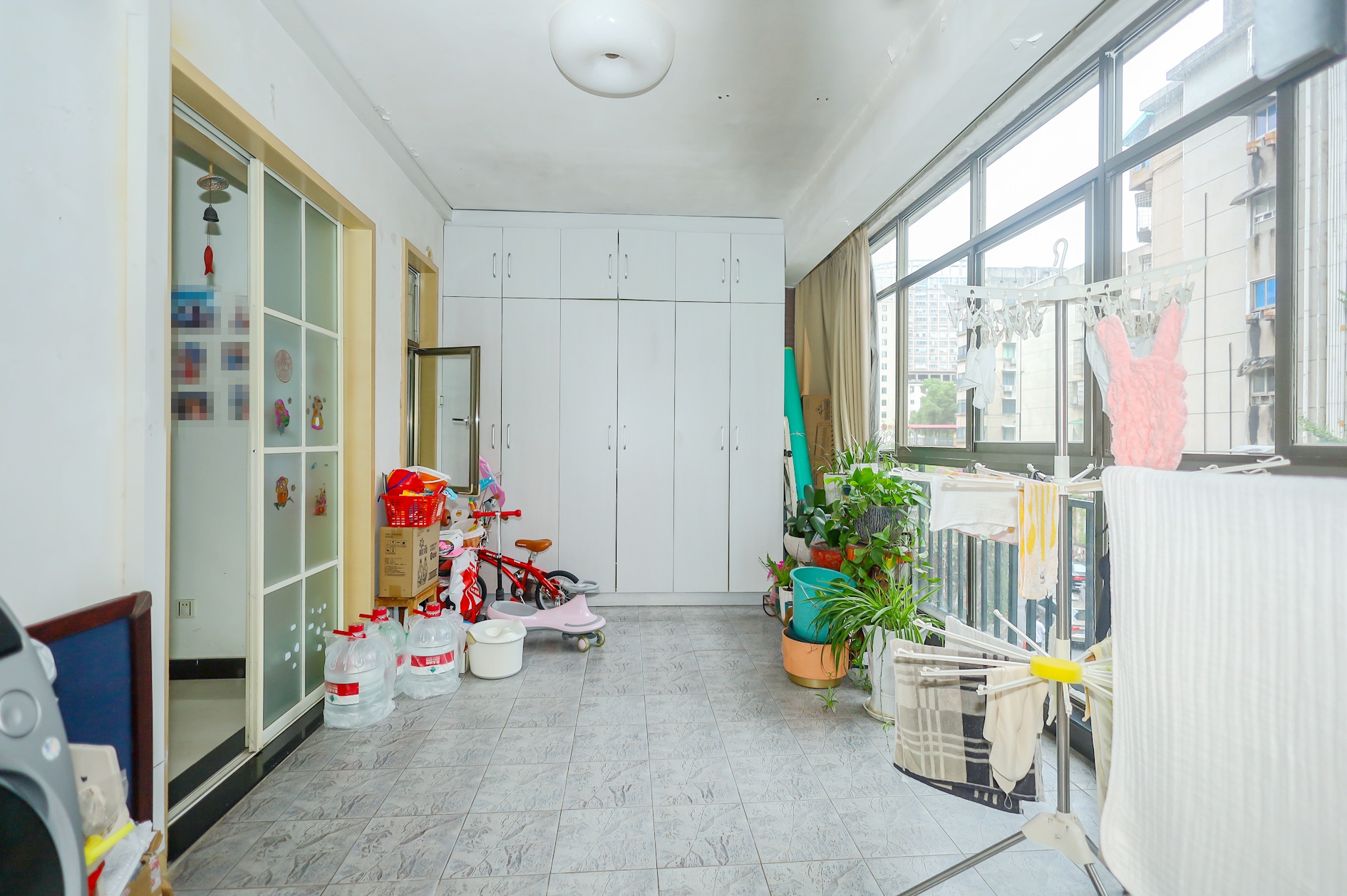 向阳门第 3室2厅2卫 180.0万 向阳门第 3室2厅2卫 180.0万阳台