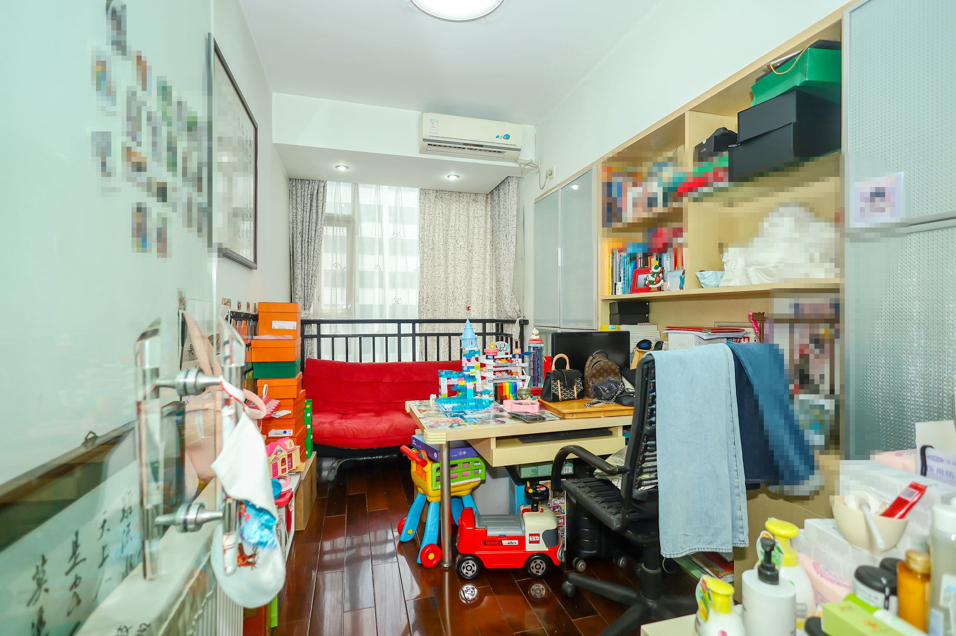 向阳门第 3室2厅2卫 180.0万 向阳门第 3室2厅2卫 180.0万卧室