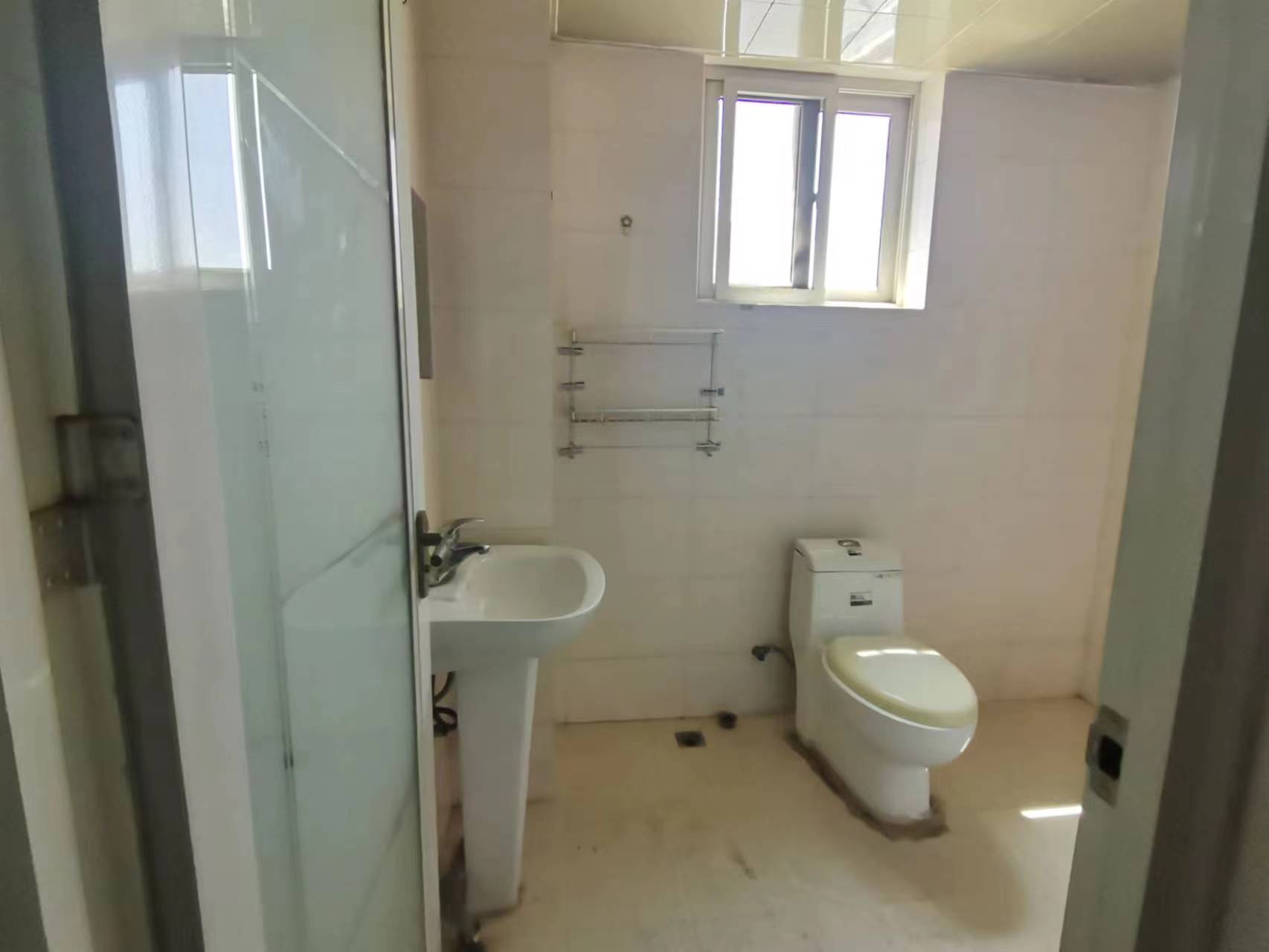 学林雅苑 3室2厅1卫 80.0万 学林雅苑 3室2厅1卫 80.0万室内图