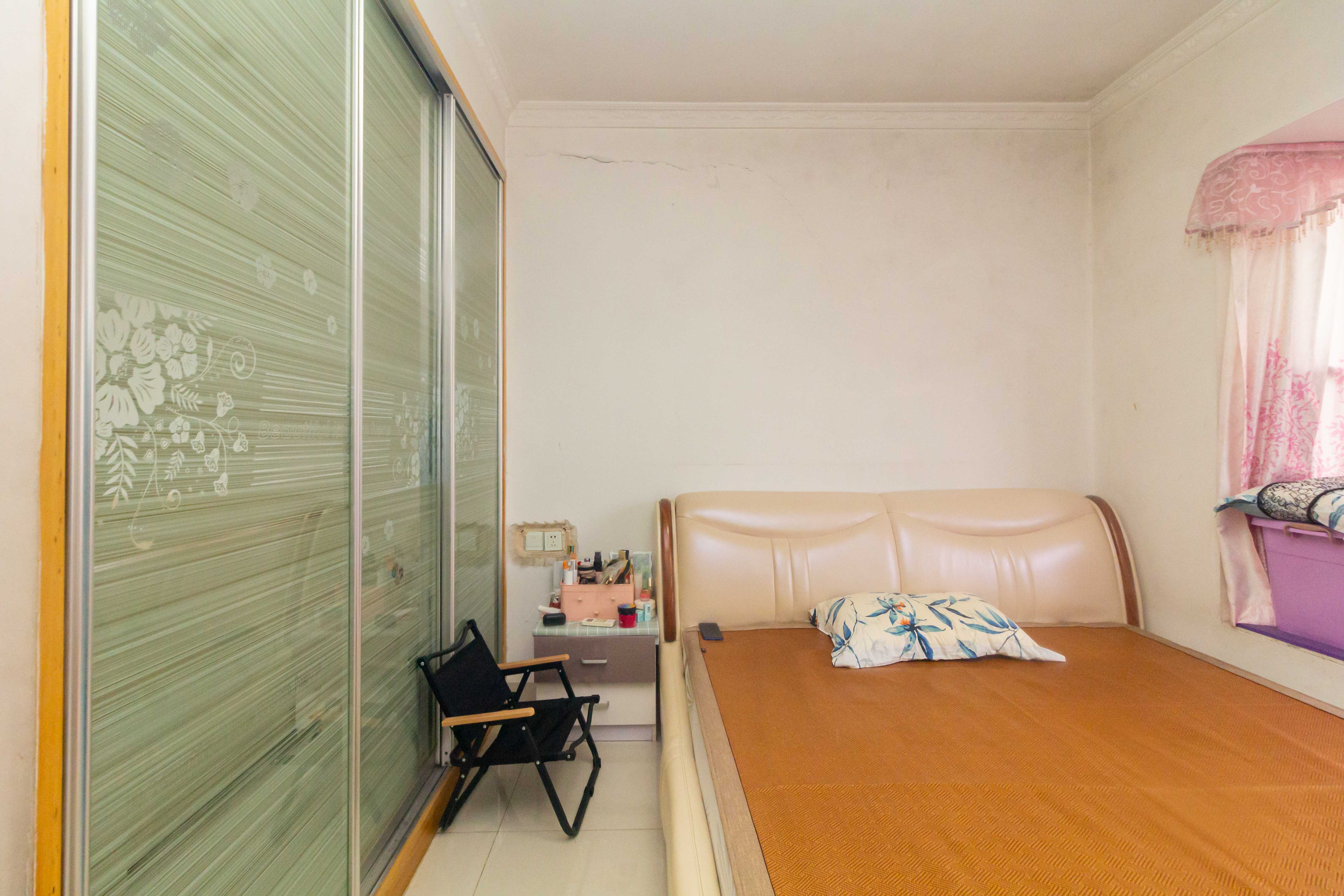 中国铁建国际城一期 2室2厅1卫 39.8万 中国铁建国际城一期 2室2厅1卫 39.8万卧室