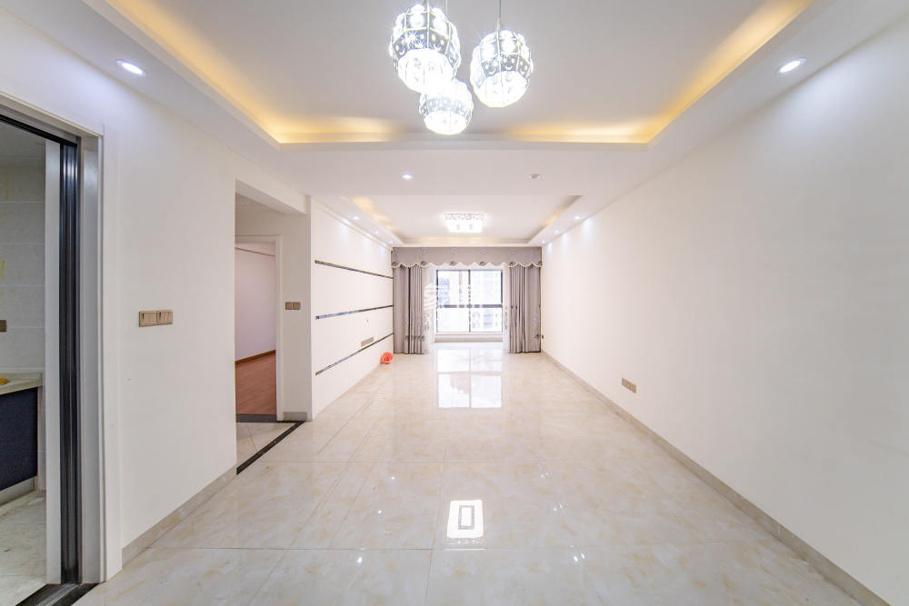 兰亭湾畔  3室2厅2卫    105.0万