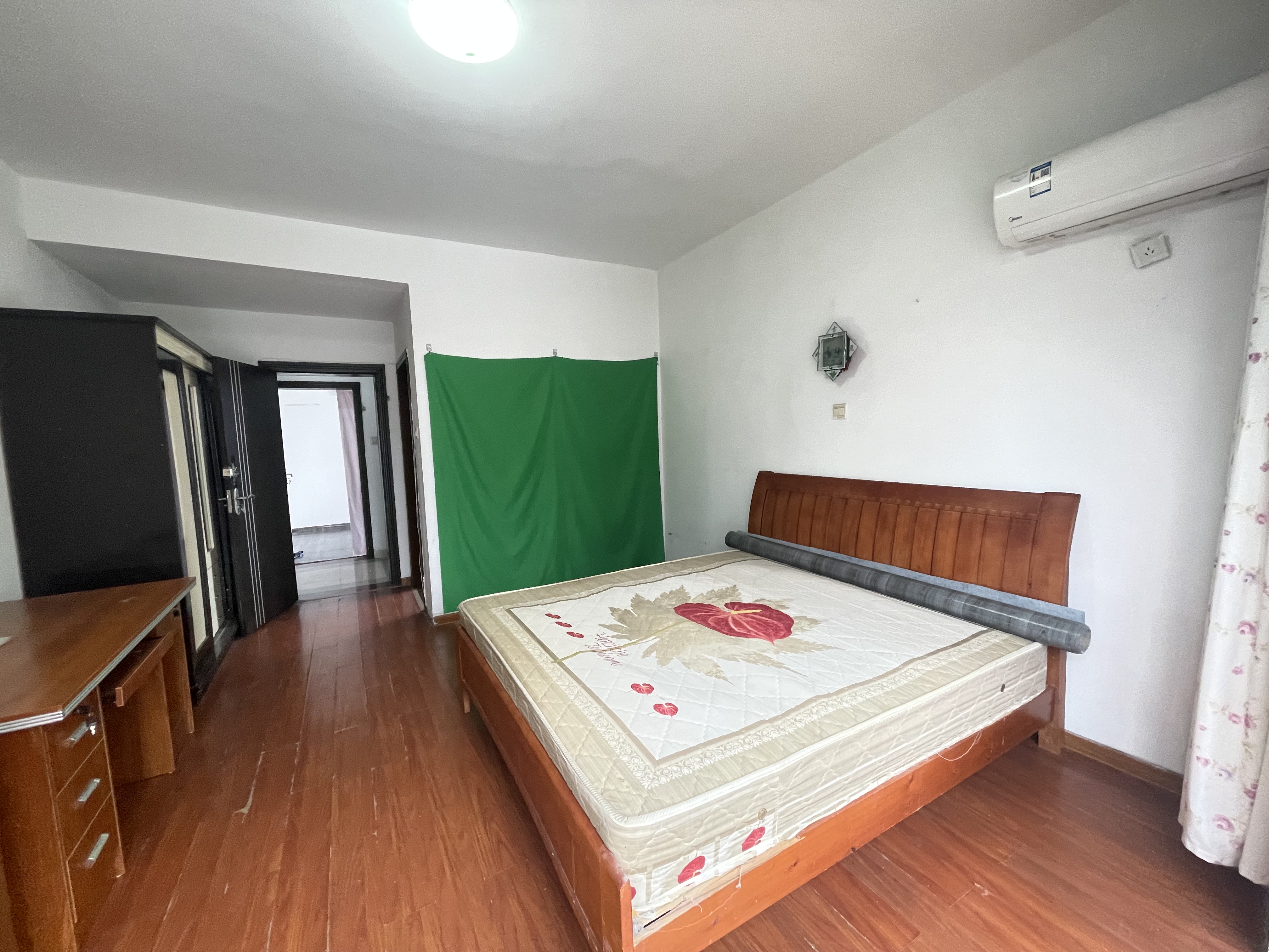 佳诚数码  3室2厅1卫    72.0万 佳诚数码  3室2厅1卫    72.0万室内图