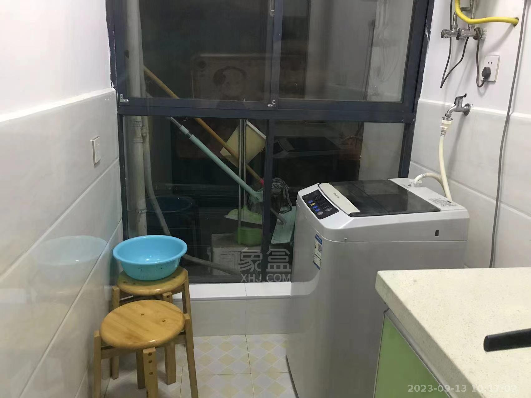 中建御山和苑  1室1厅1卫   1250.00元/月室内图