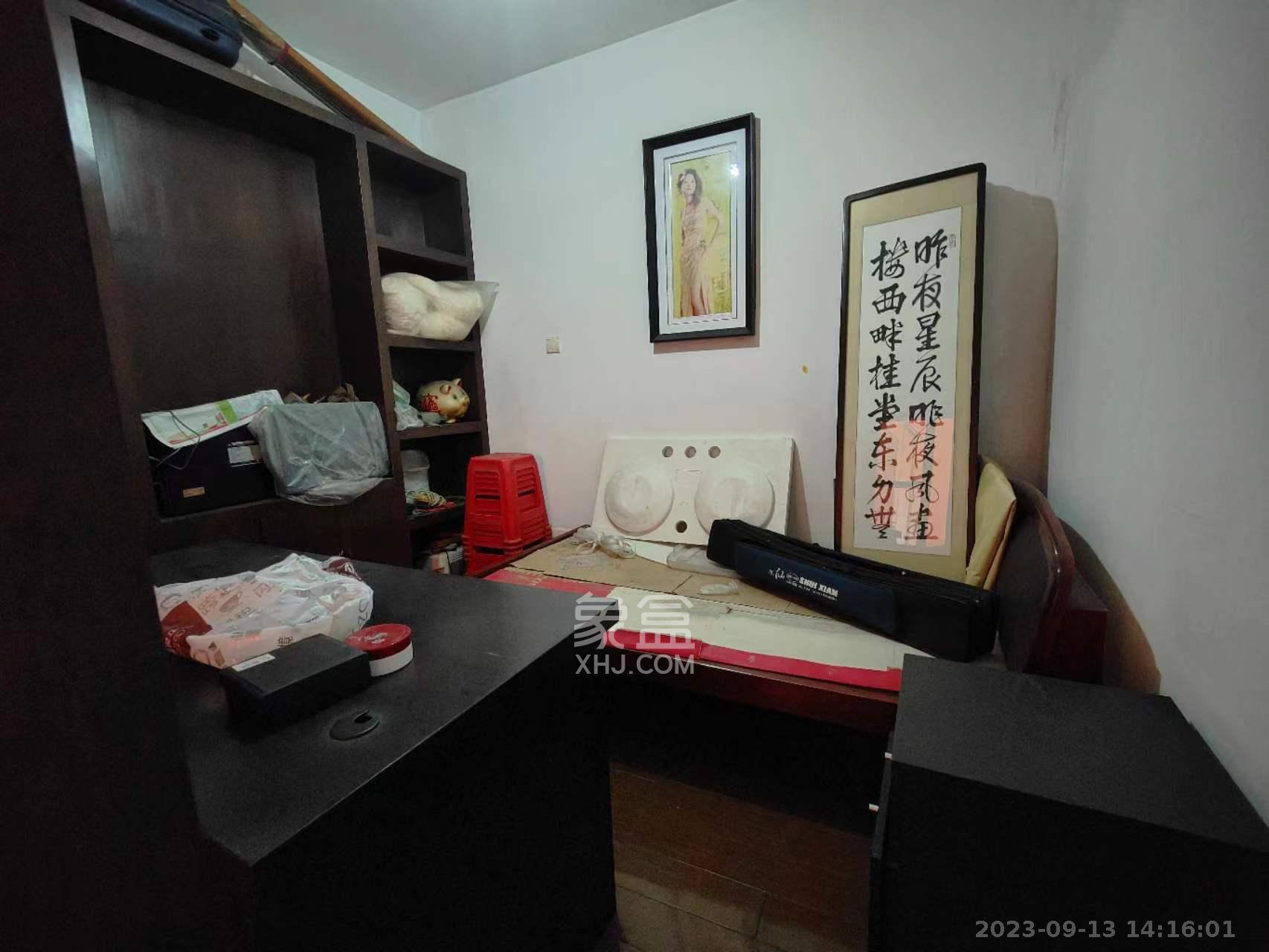 兴汉大厦蝶扇楼  3室2厅2卫   5000.00元/月室内图