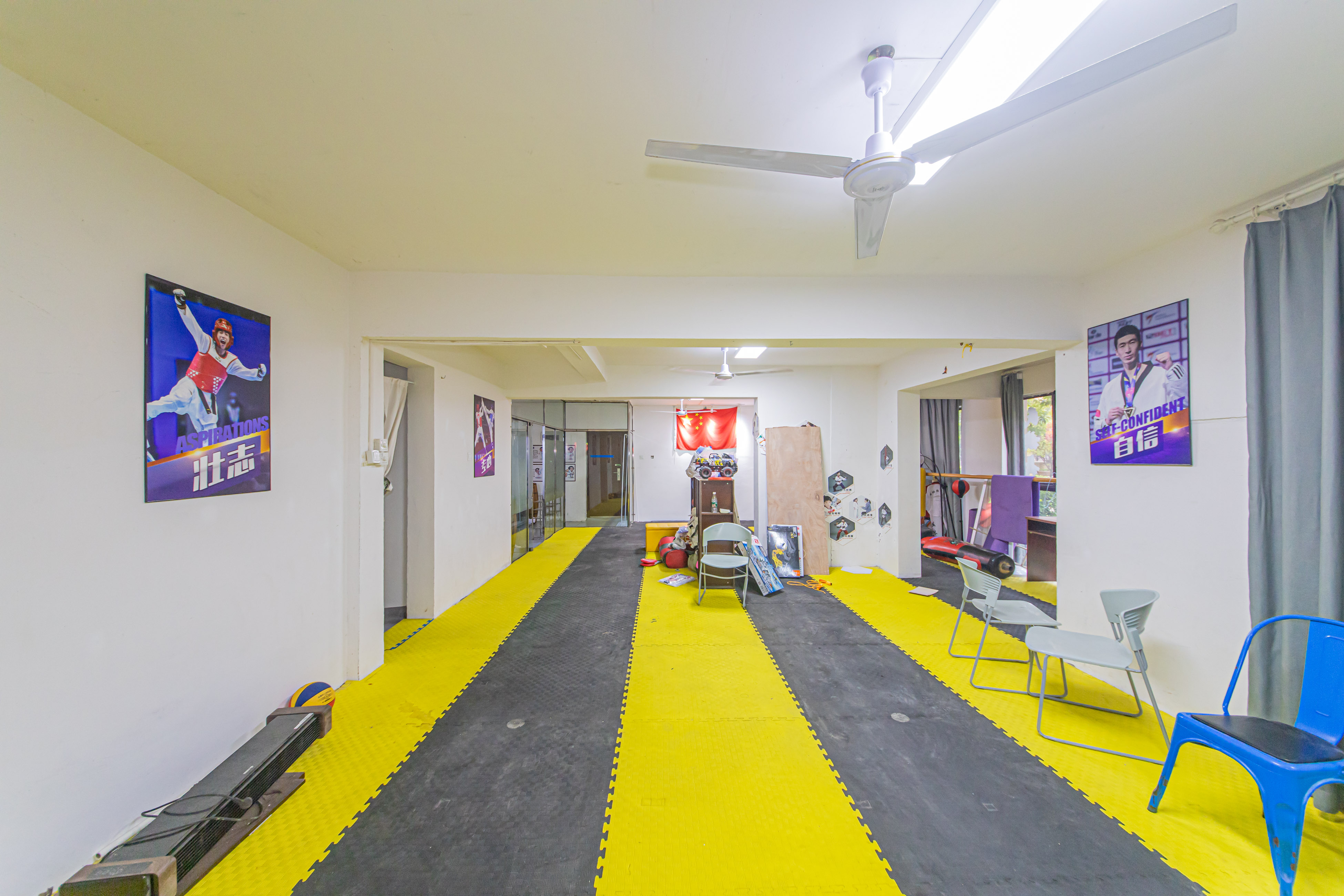 鑫远悦城（鑫远悦时代）  3室2厅2卫    100.0万卧室