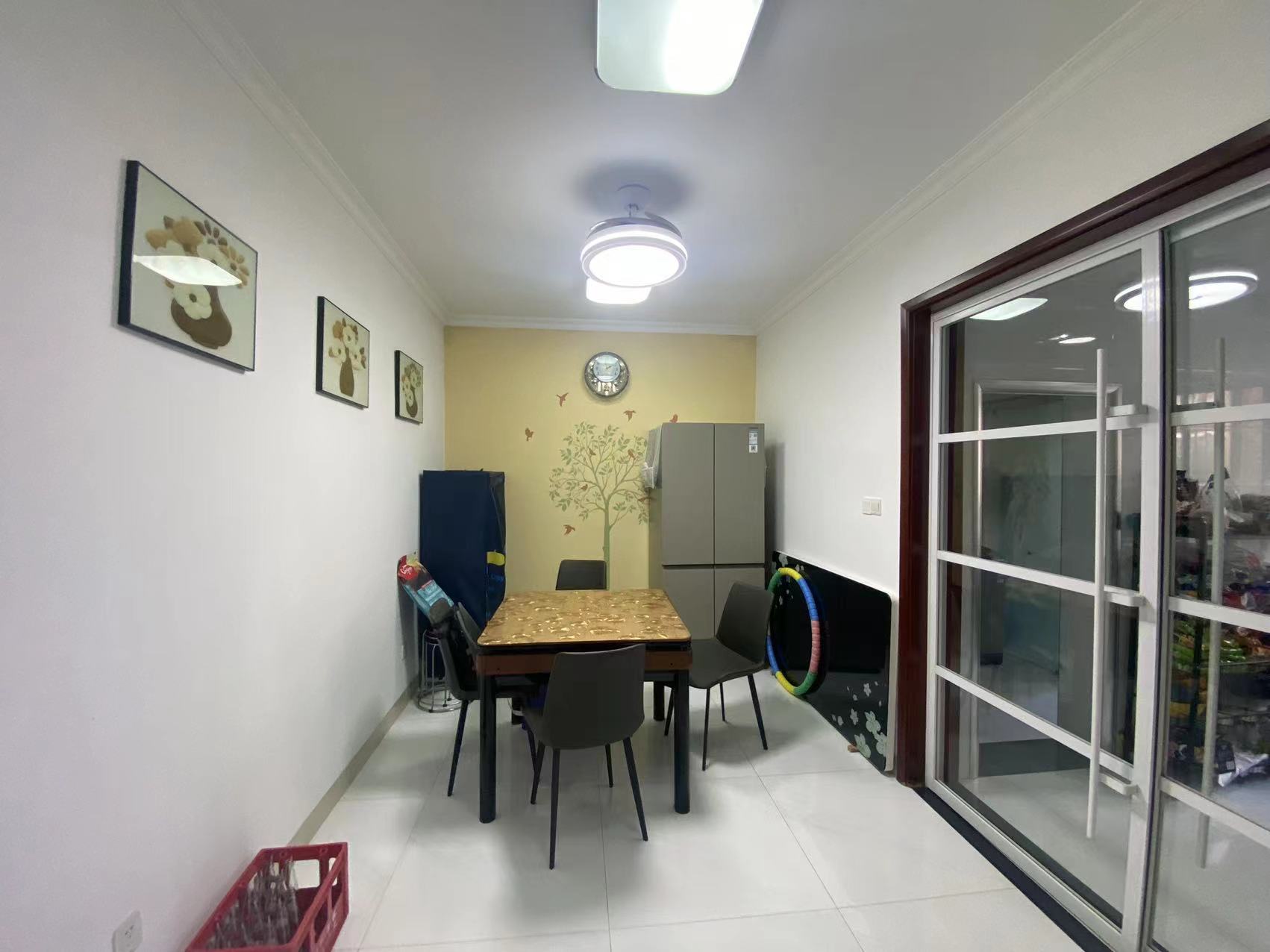 华夏佳园二期 3室2厅2卫 55.0万 华夏佳园二期 3室2厅2卫 55.0万客厅