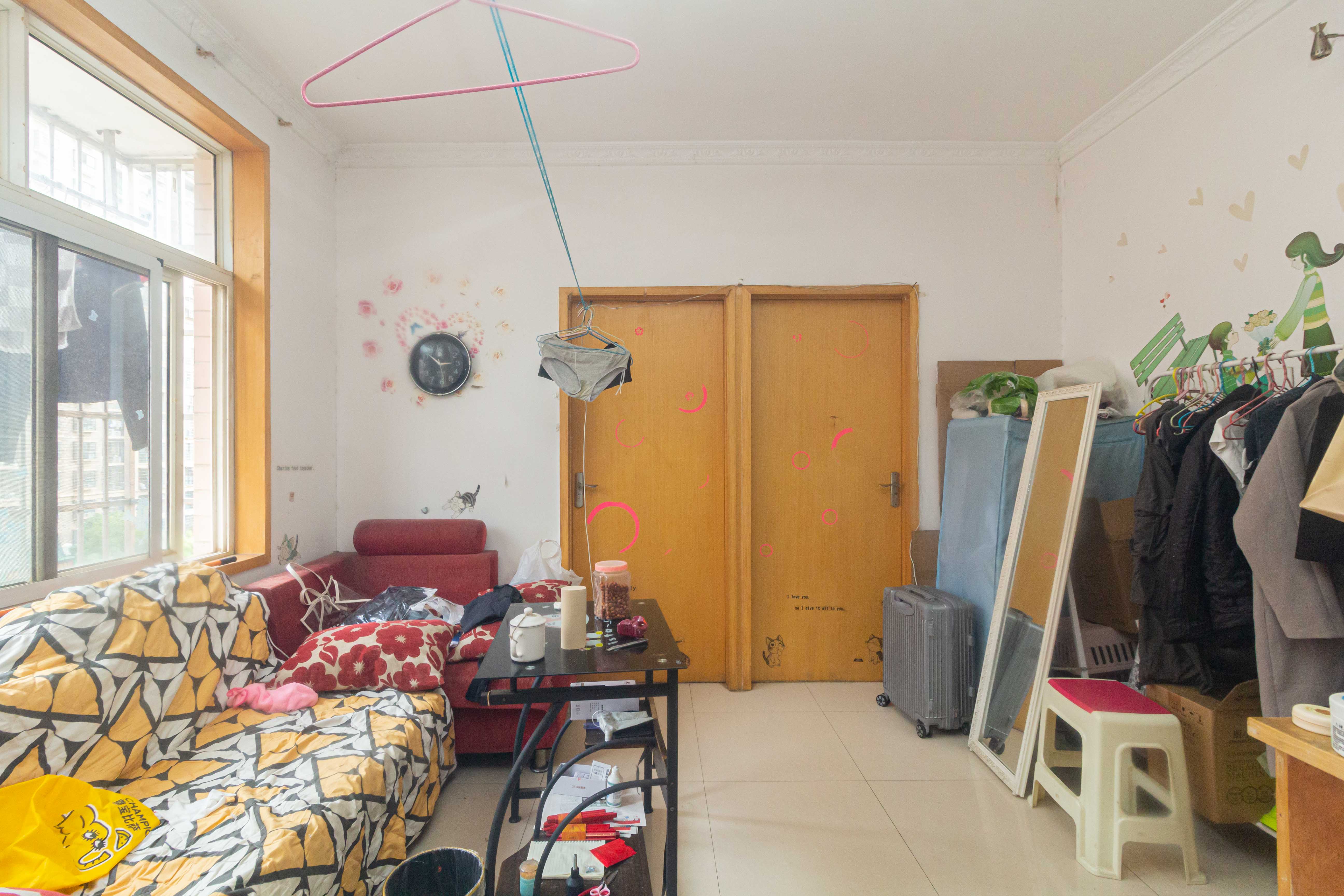 泉塘小区  2室1厅1卫    19.8万 泉塘小区  2室1厅1卫    19.8万客厅