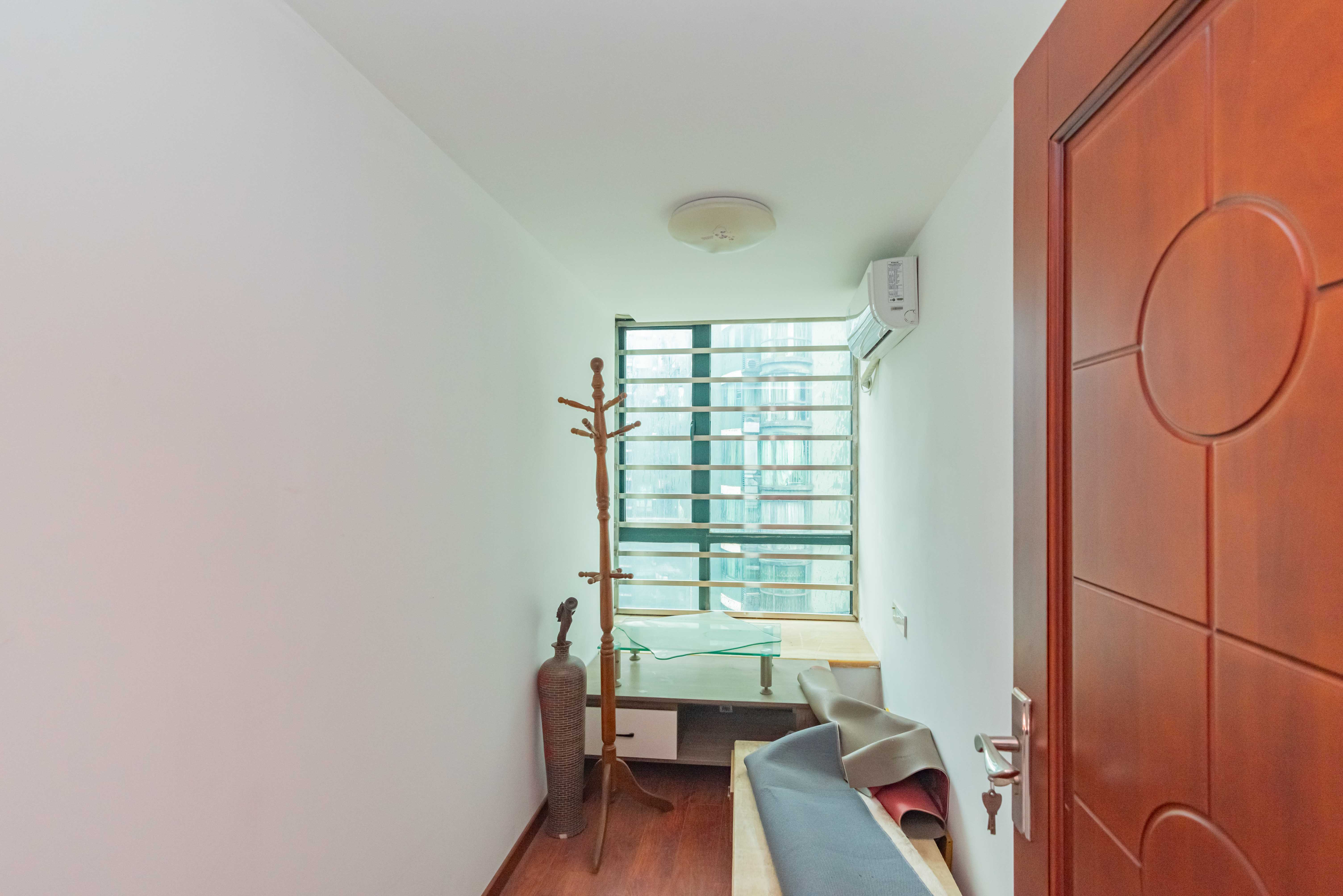 华盛新外滩  4室2厅2卫    220.0万 华盛新外滩  4室2厅2卫    220.0万卧室