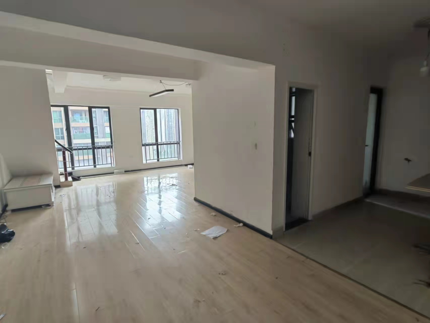 中天会展城SOHO公寓  1室1厅1卫   2500.00元/月室内图