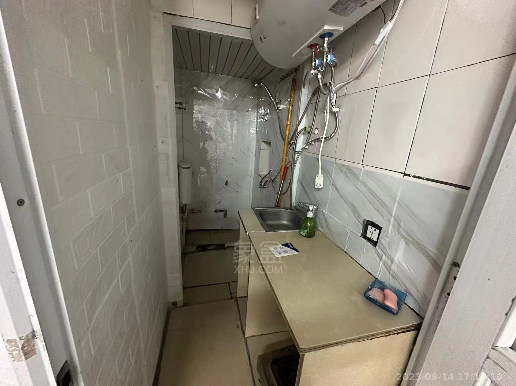 御景东方 1室1厅1卫 750.00元/月 御景东方 1室1厅1卫 750.00元/月室内图