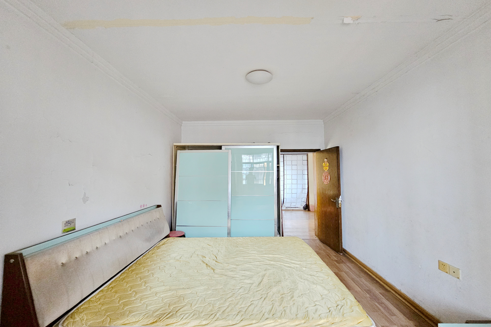 杨家山卫生局宿舍  2室2厅1卫   37.00万卧室