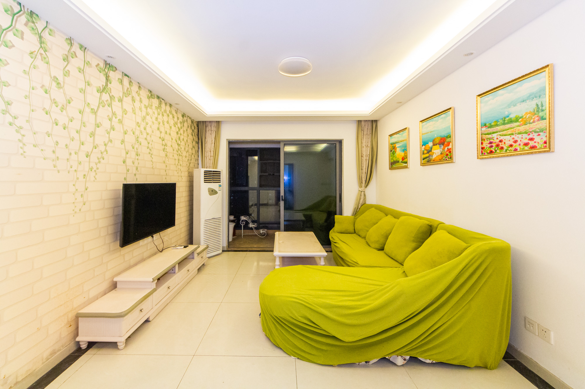 珠江郦城探香里  3室2厅1厨1卫 110.00万