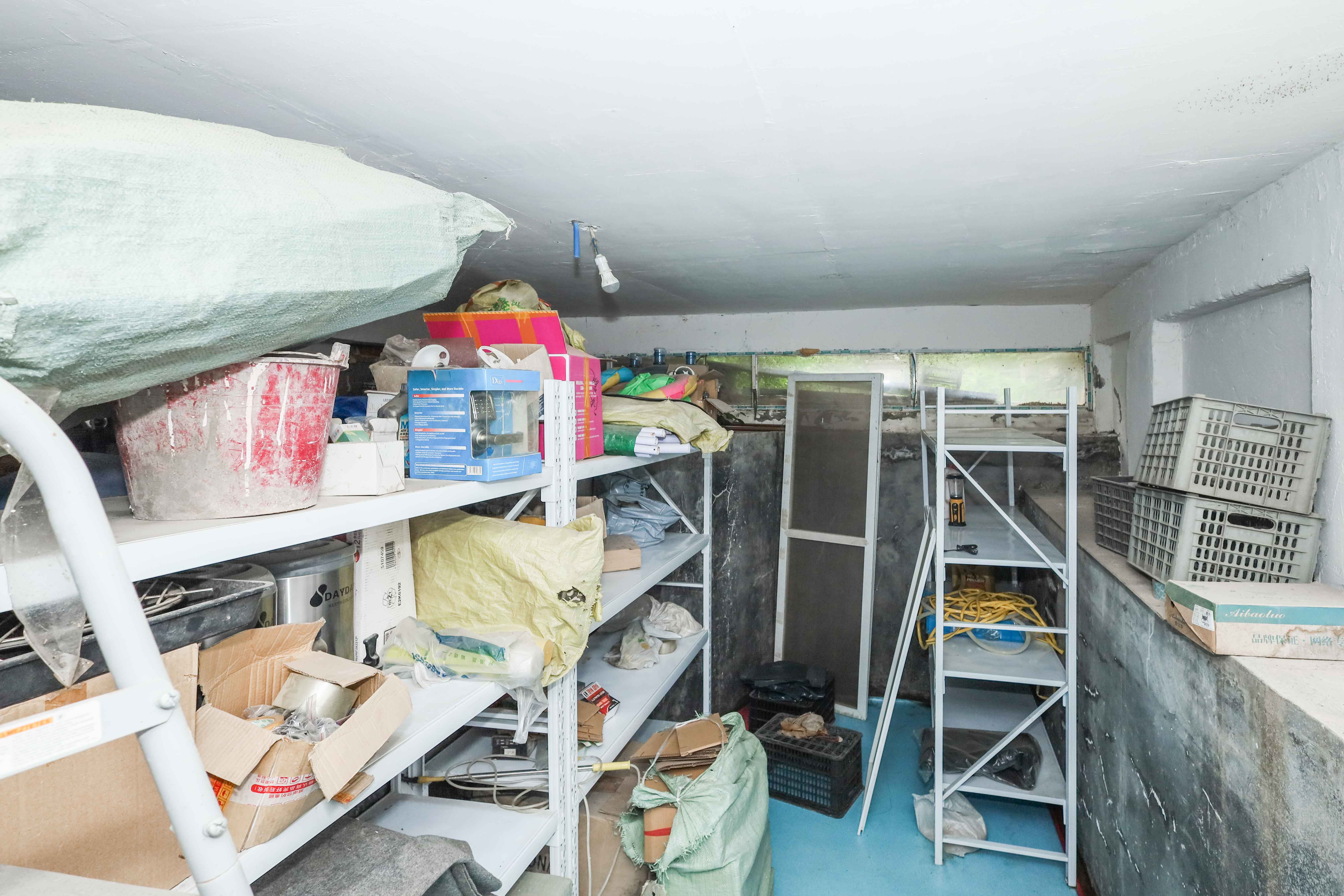 山水英伦  5室2厅2卫   338.50万其他