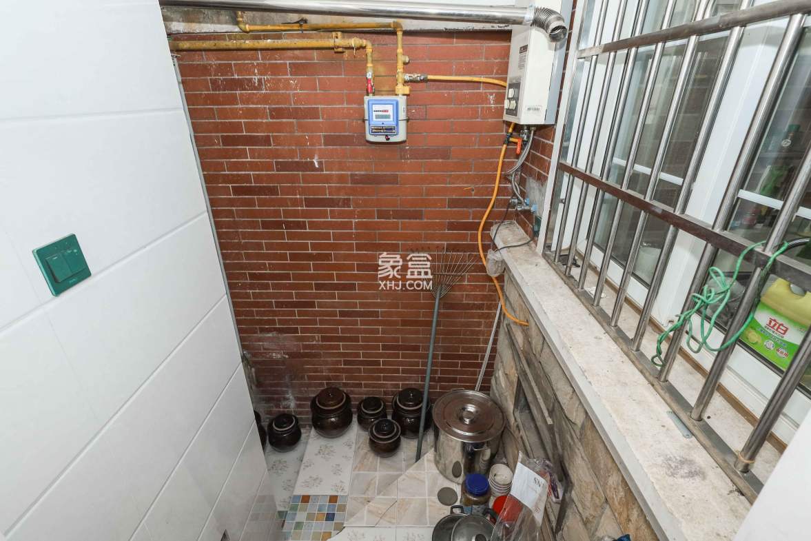 山水英伦  5室2厅2卫    338.5万 山水英伦  5室2厅2卫    338.5万其他