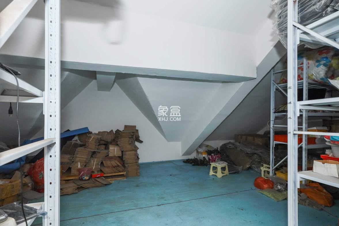 山水英伦  5室2厅2卫    338.5万 山水英伦  5室2厅2卫    338.5万其他