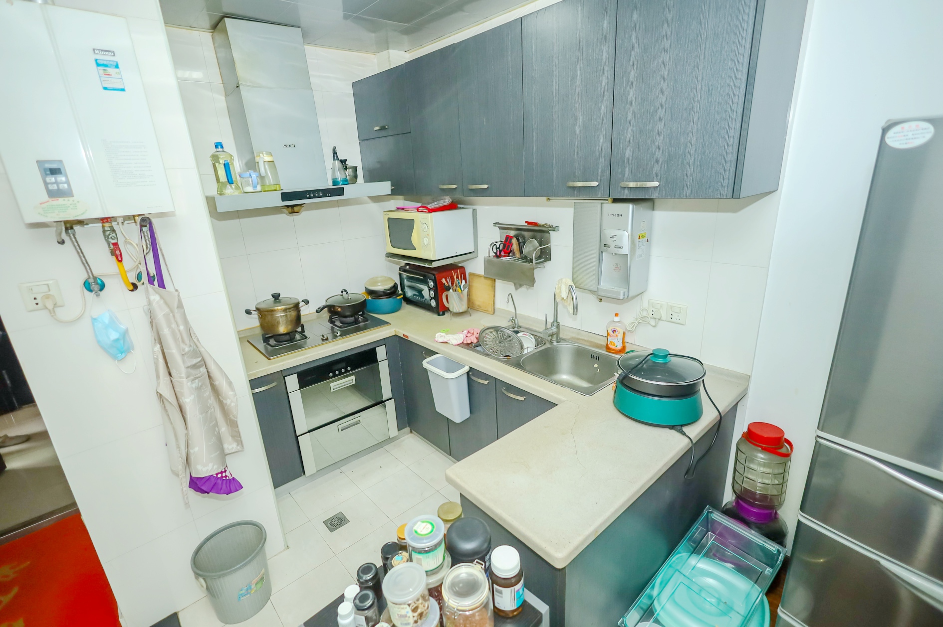 楚天中苑 3室2厅2卫 69.8万 楚天中苑 3室2厅2卫 69.8万厨房