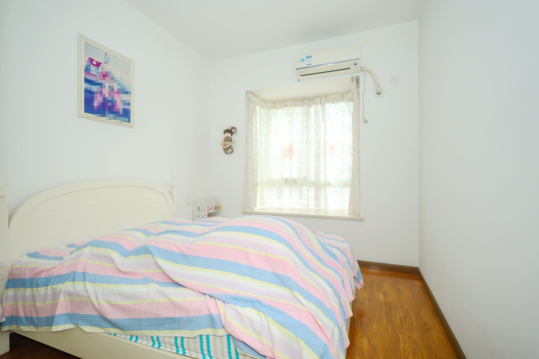 楚天中苑 3室2厅2卫 69.8万 楚天中苑 3室2厅2卫 69.8万卧室